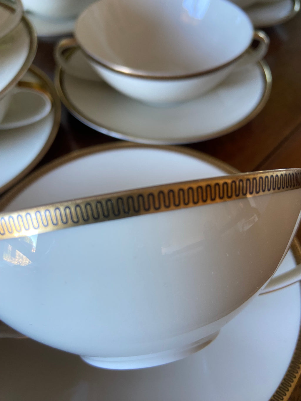 12 tazas consomé en porcelana alemana "Johnn Haviland" Bavaria