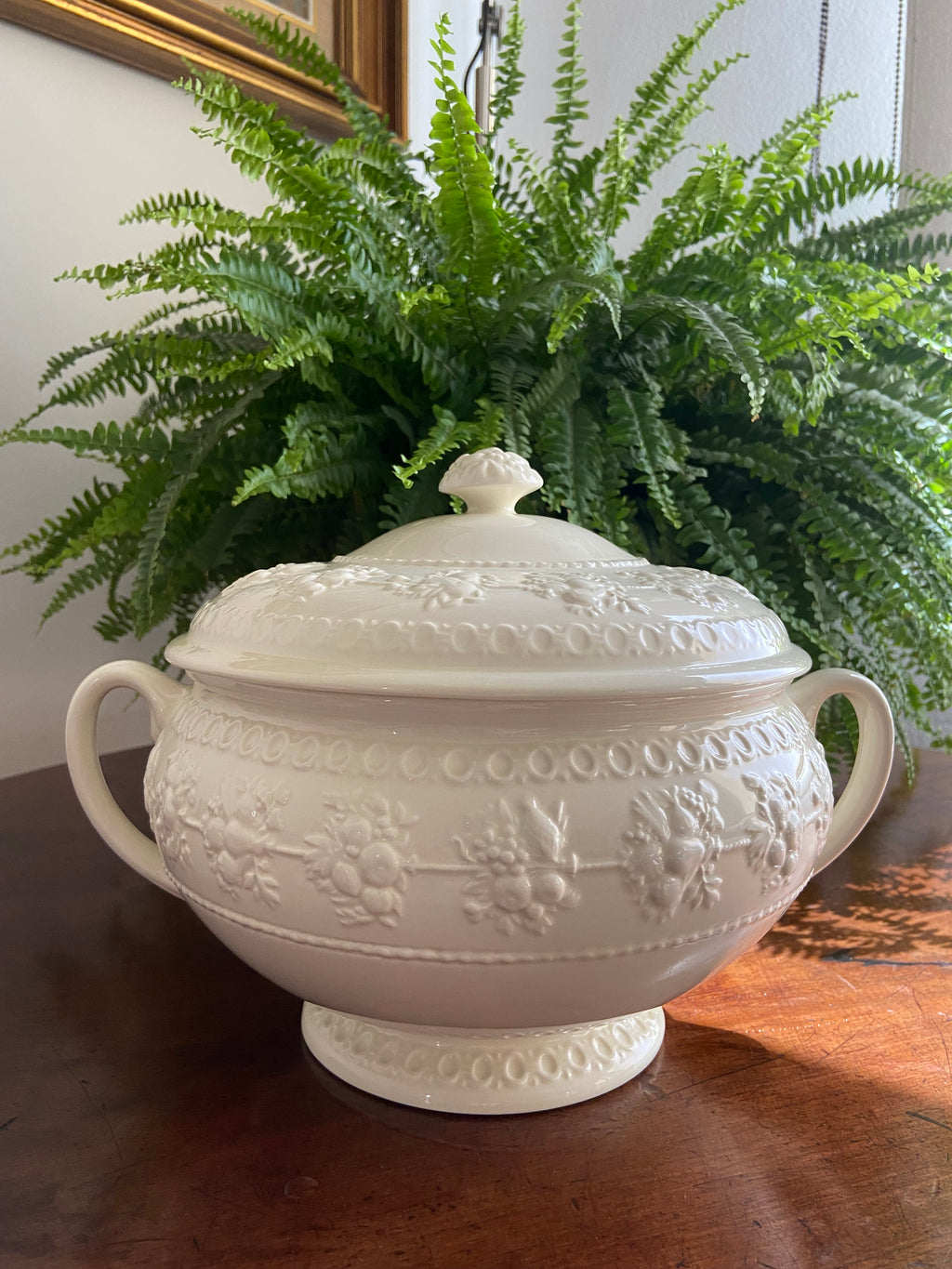 Sopera en porcelana inglesa "Wedgwood"