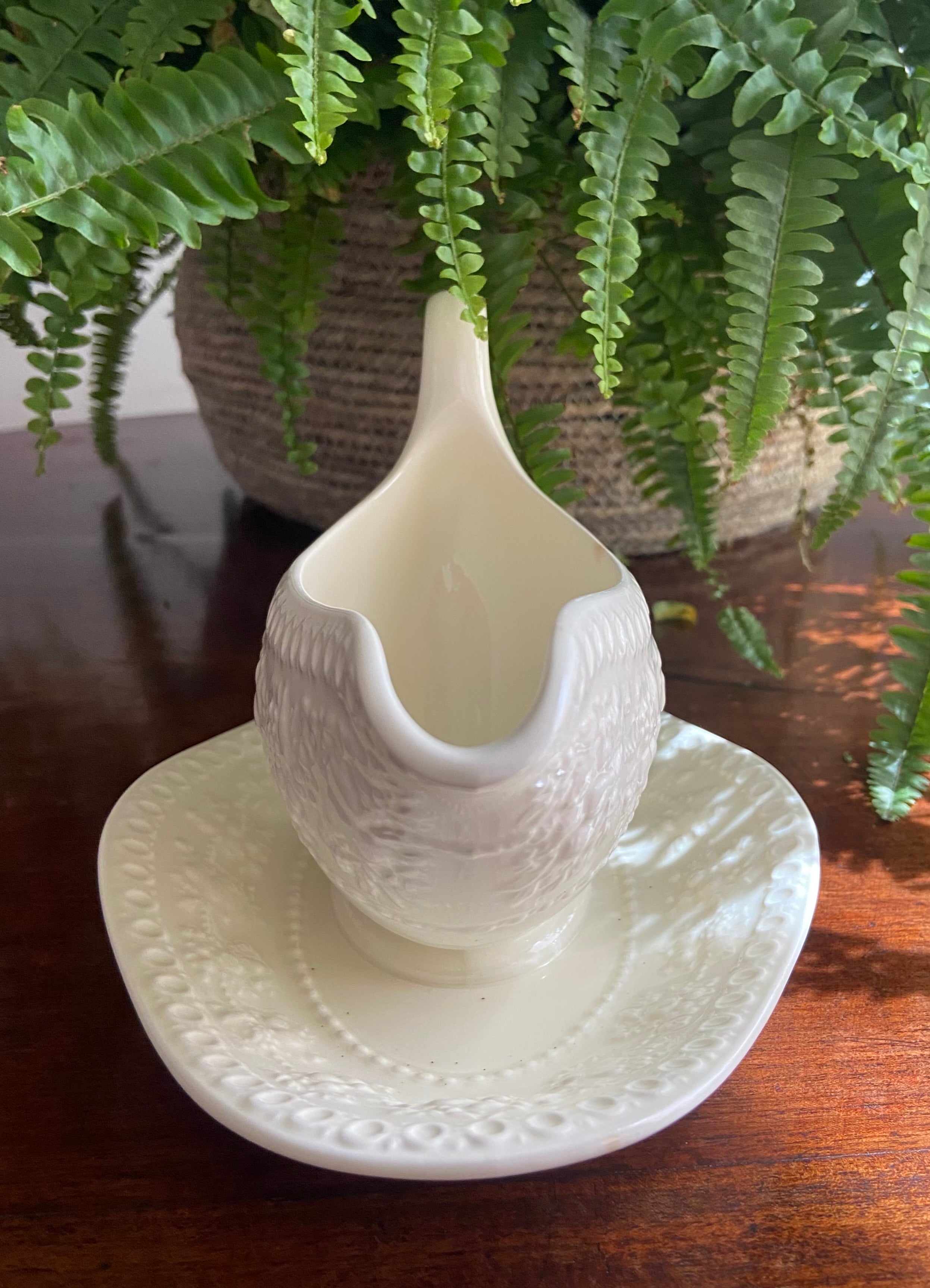 Salsera en porcelana inglesa "Wedgwood"