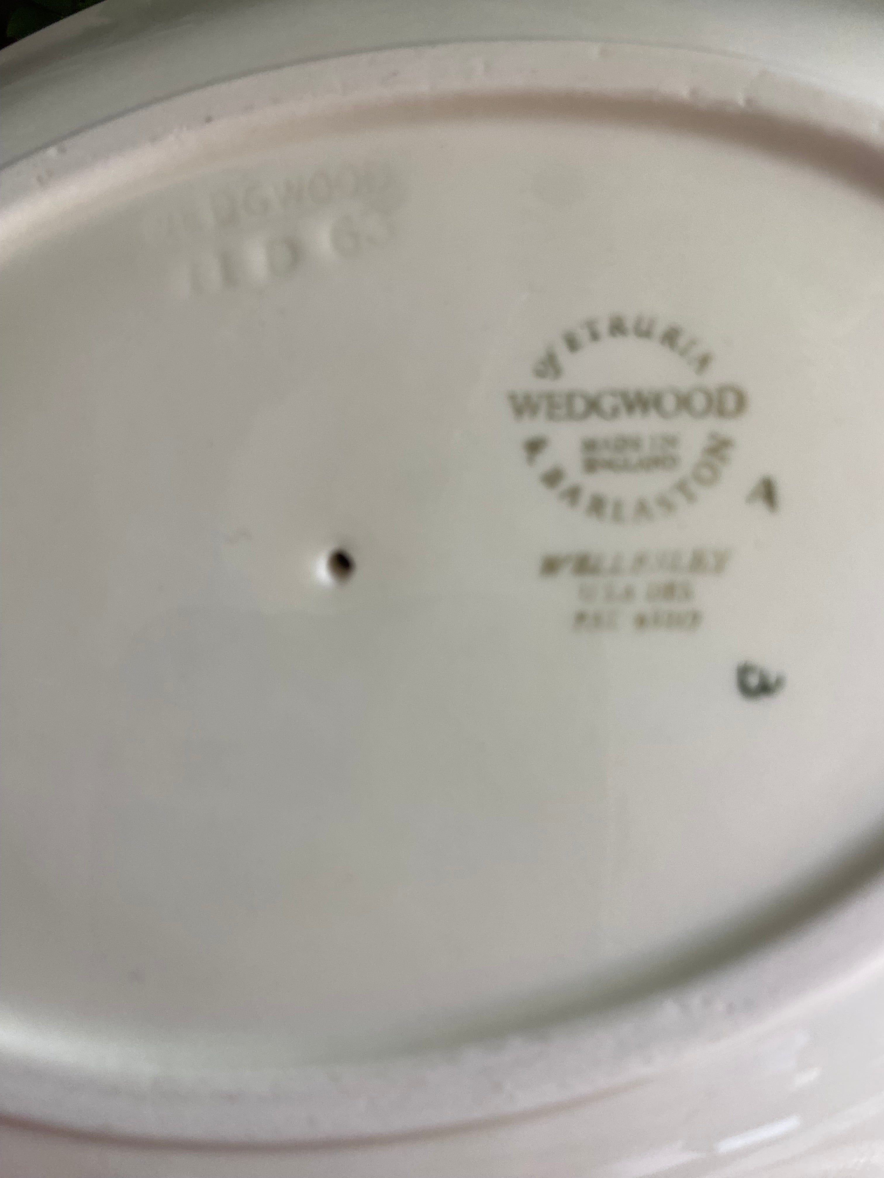 Salsera en porcelana inglesa "Wedgwood"