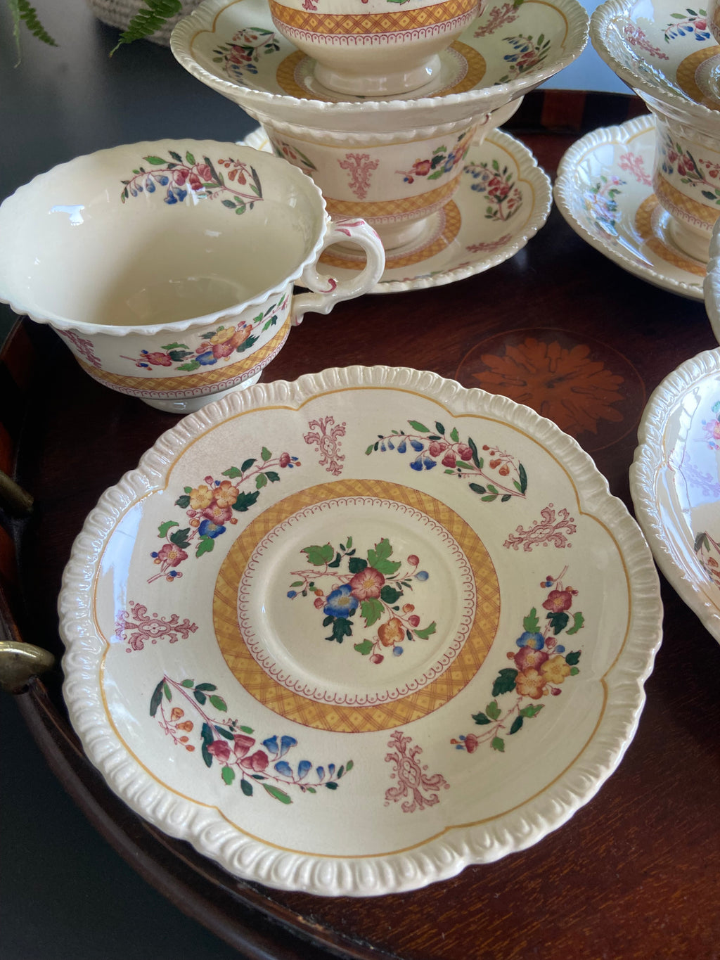 7 tazas té/desayuno en loza inglesa "Royal Couldon"
