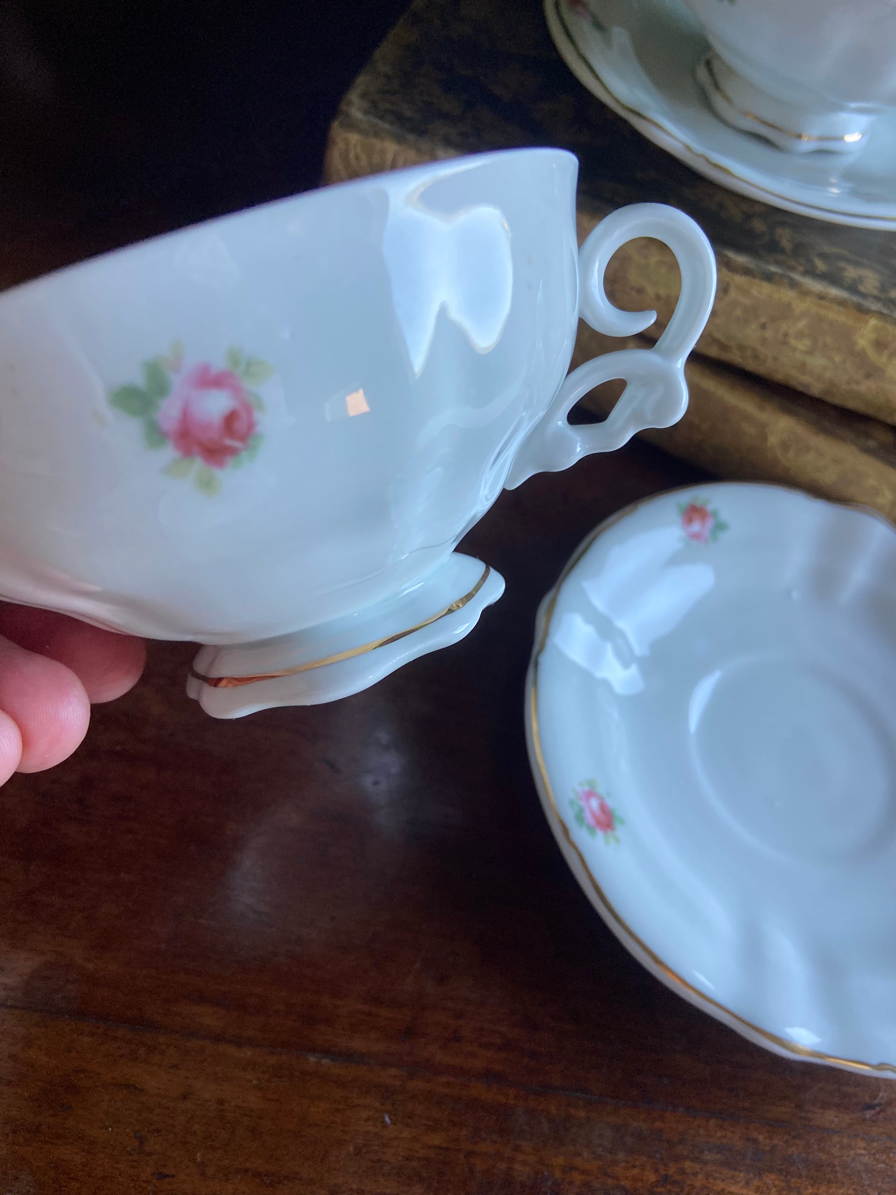 Pareja de tazas té/desayuno en porcelana "Hispania", Manises Valencia