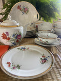 Juego de té en porcelana, fuente y 6 platos merienda en porcelana "Bidasoa"