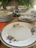 6 tazas de té con plato y 6 platos de merienda en porcelana "Bidasoa".