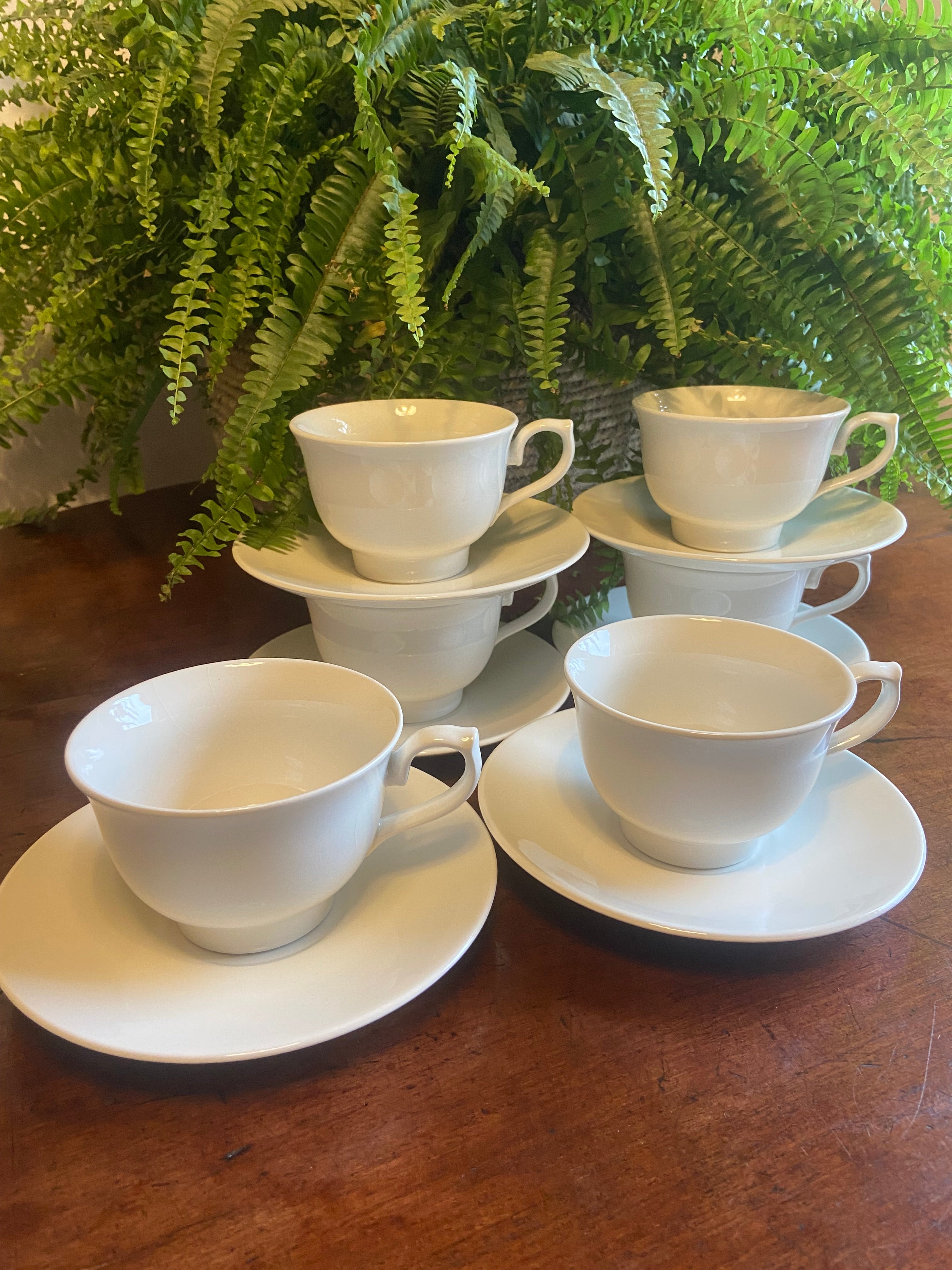 6 tazas de té en loza inglesa "Churchill"