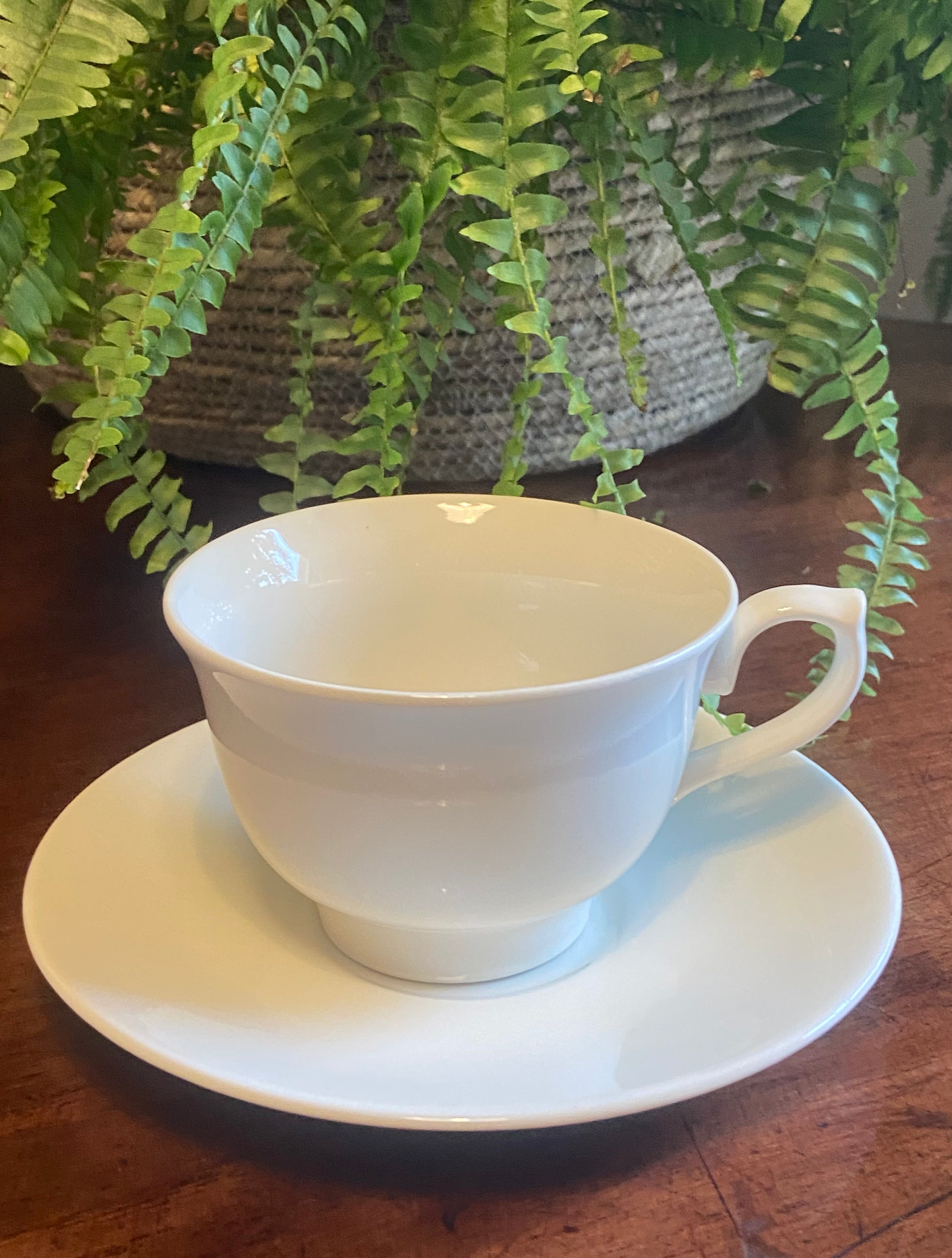 6 tazas de té en loza inglesa "Churchill"