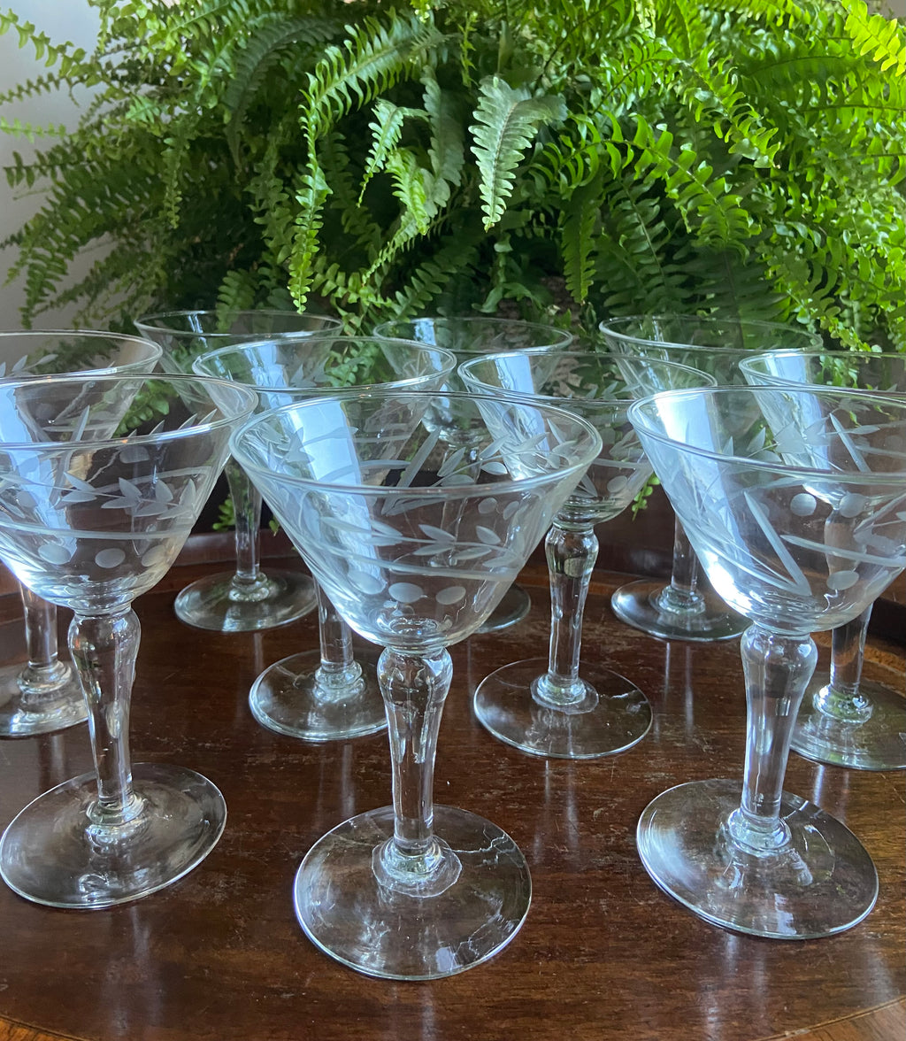 10 copas cava/postres en vidrio tallado