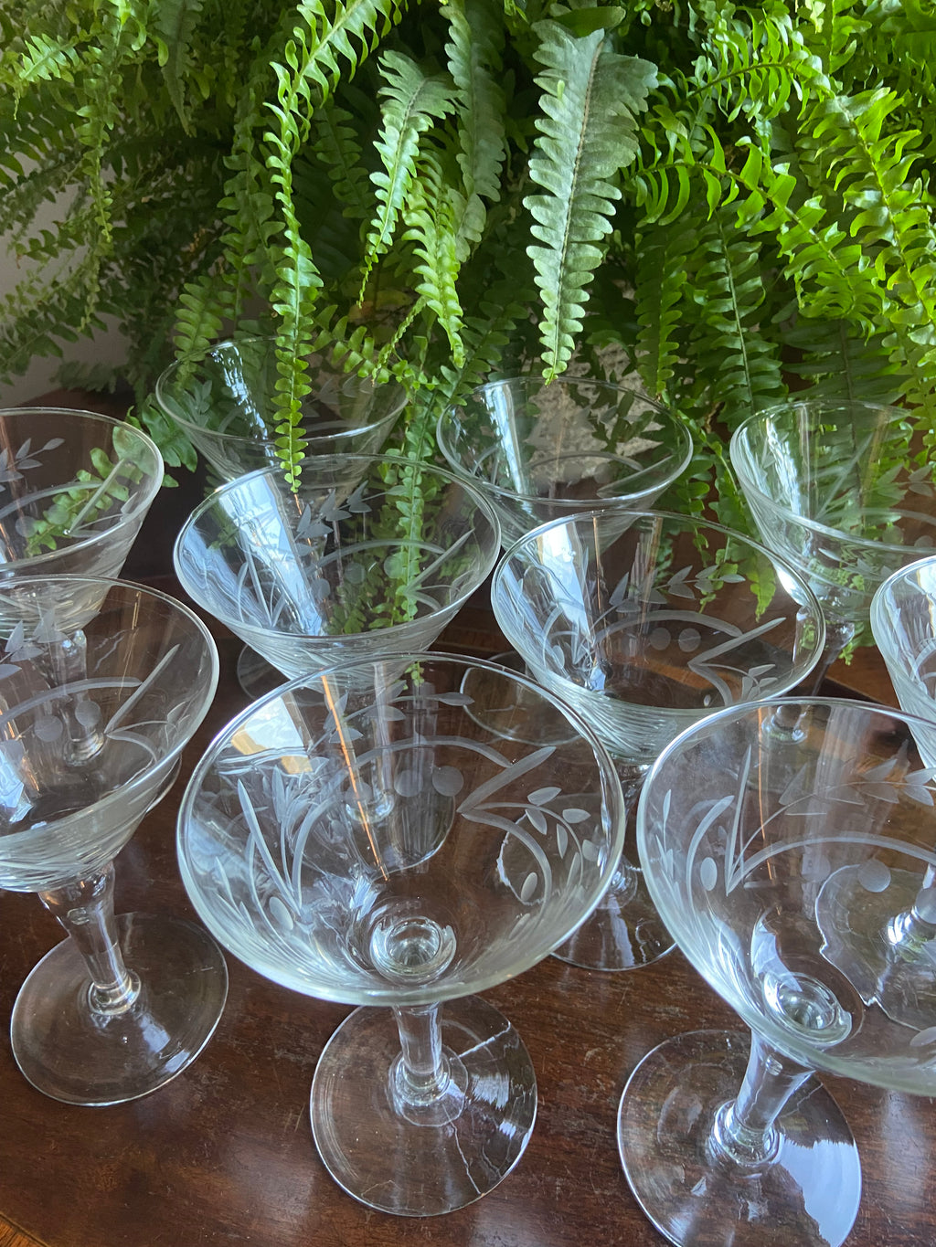 10 copas cava/postres en vidrio tallado