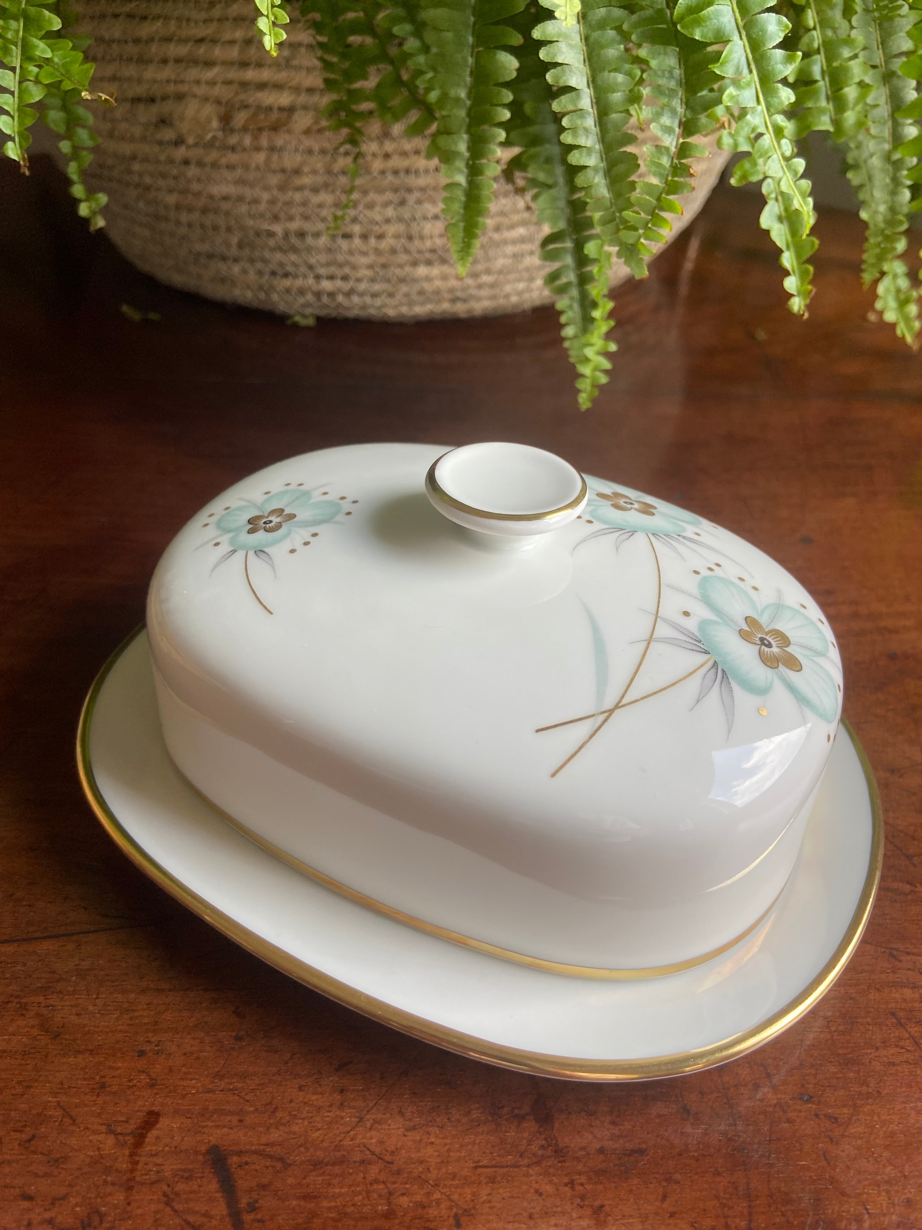 Mantequillera en porcelana alemana "Tirschenreuth"