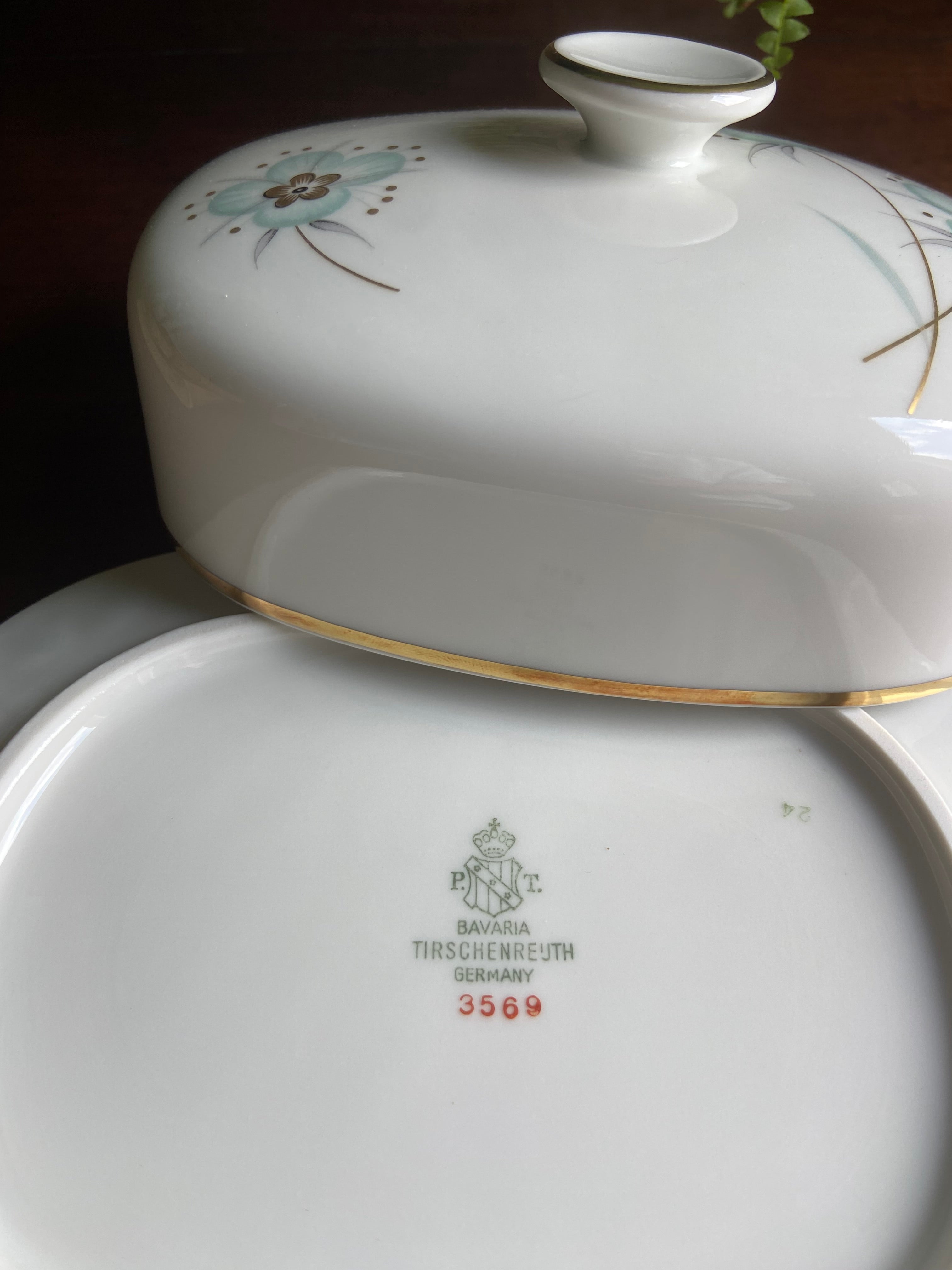 Mantequillera en porcelana alemana "Tirschenreuth"