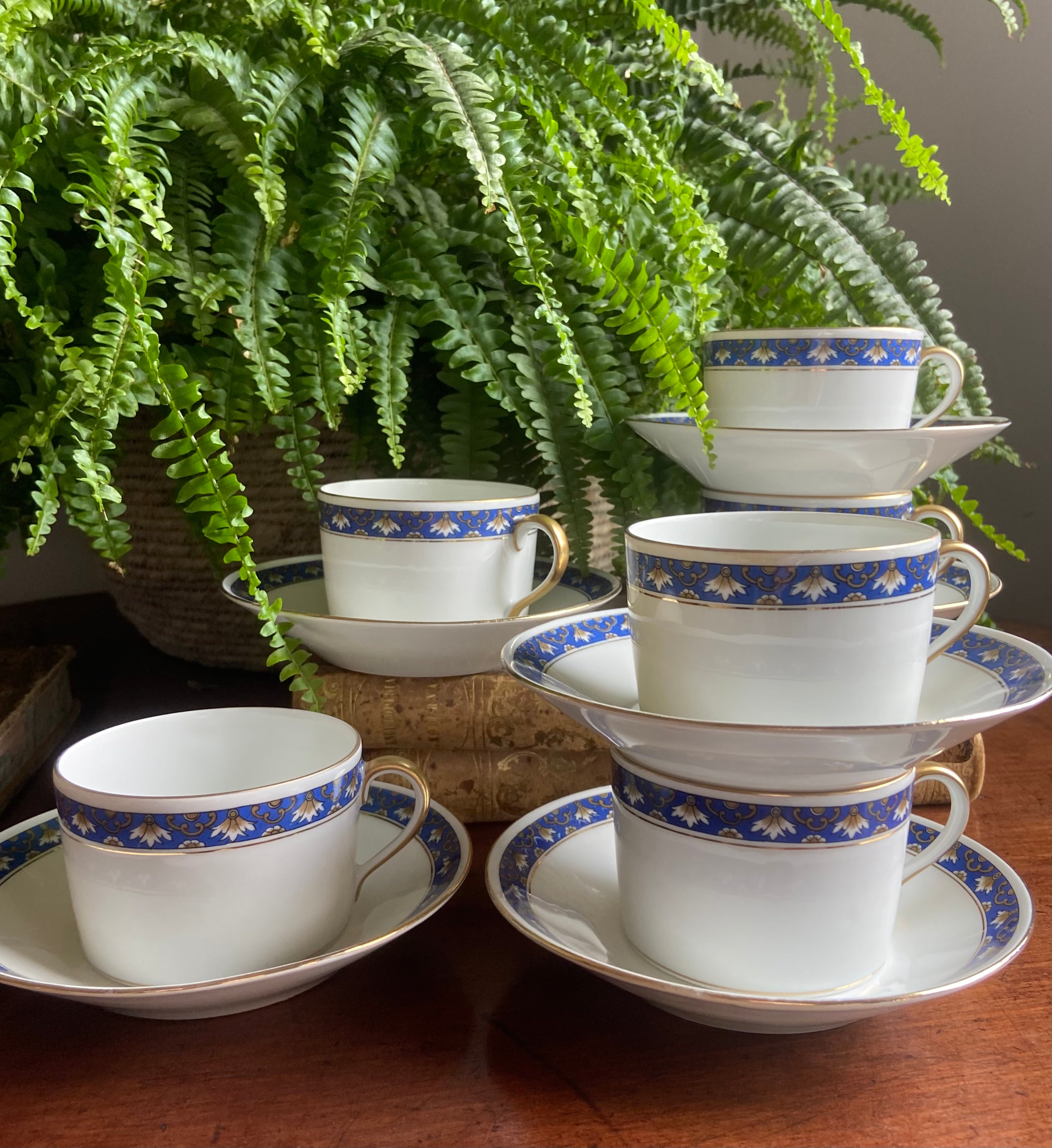 6 tazas de té en porcelana francesa de Limoges "W.G. & Cia"