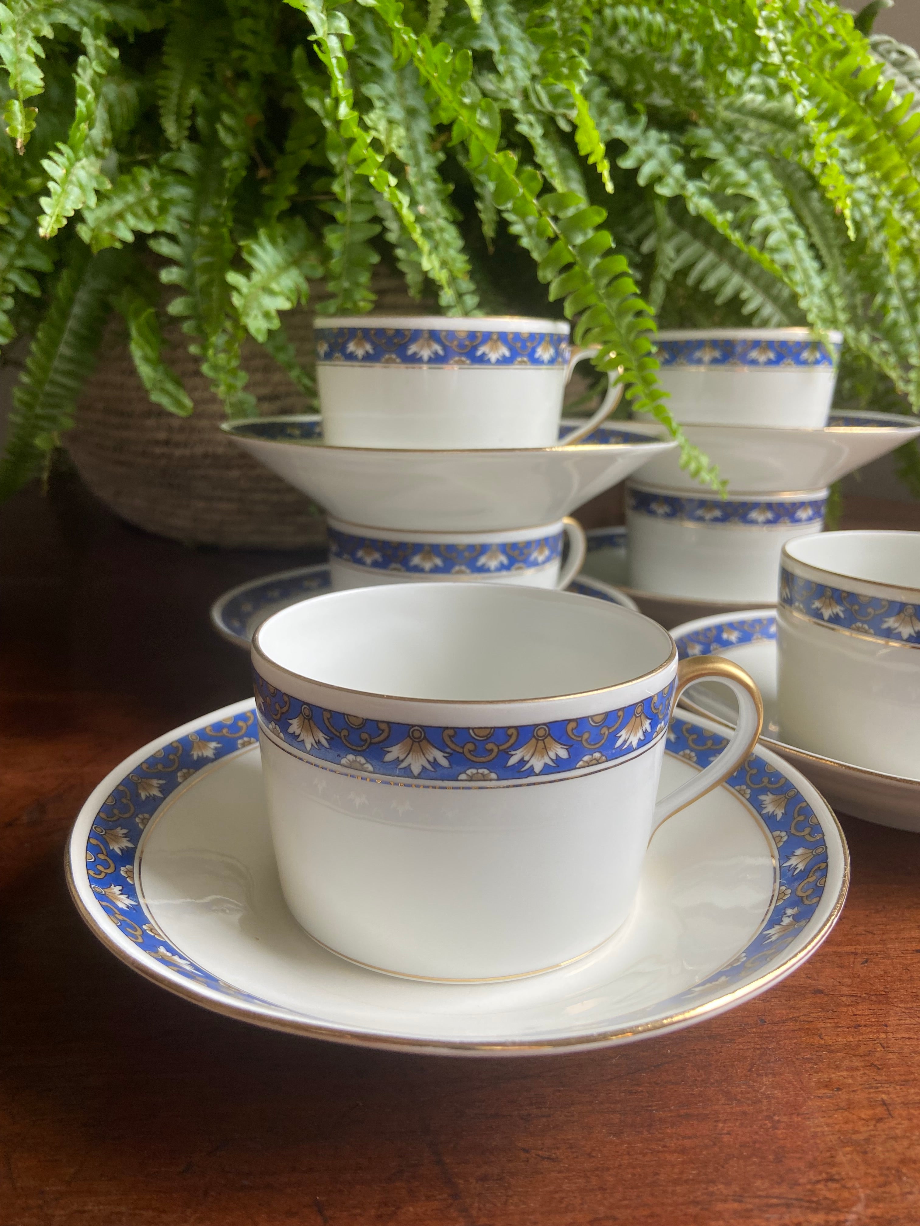 6 tazas de té en porcelana francesa de Limoges "W.G. & Cia"