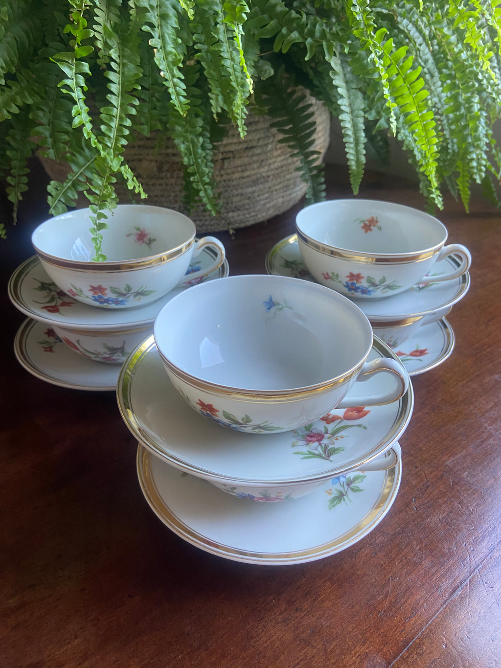 6 tazas de té con plato en porcelana "Bidasoa".