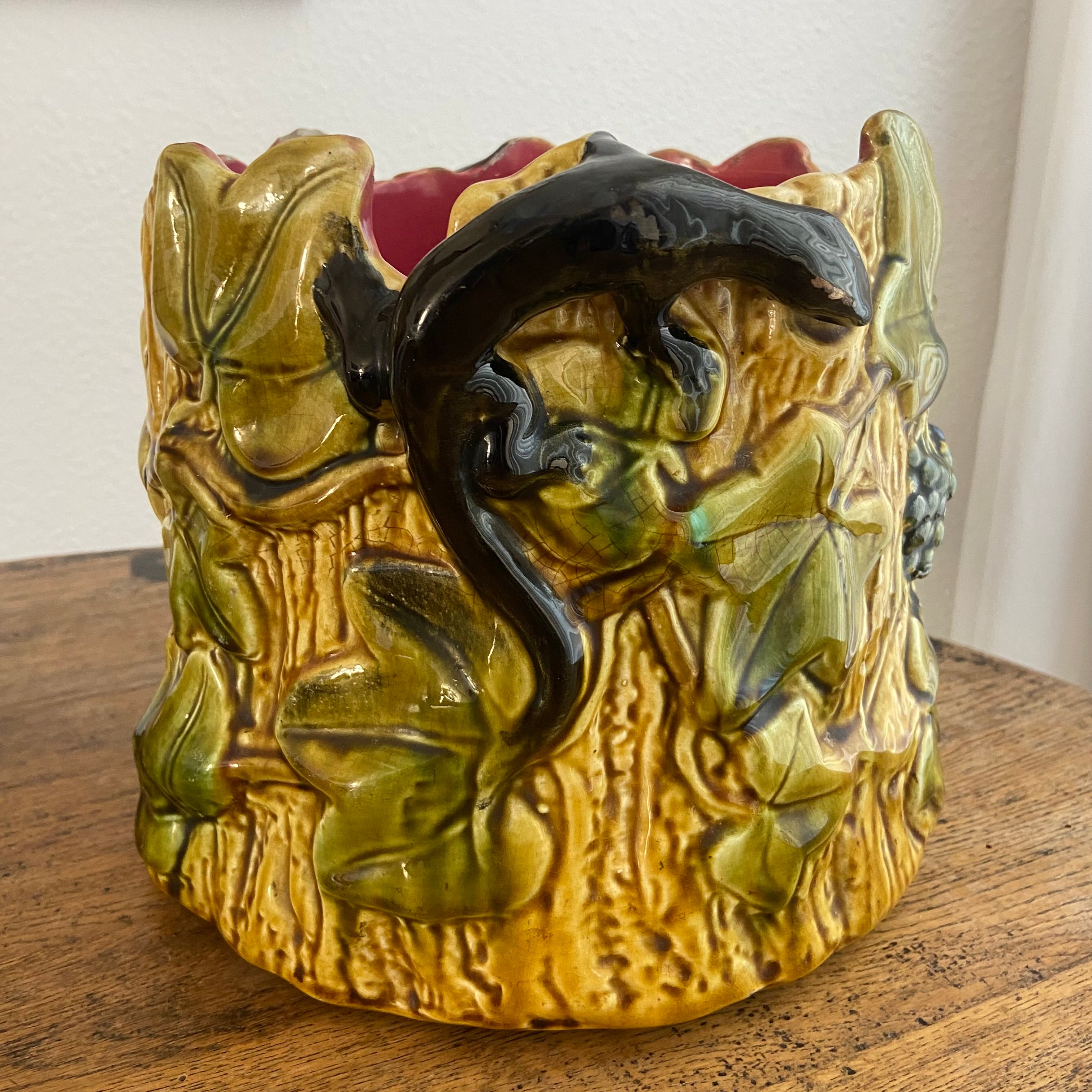 Macetero "Art Nouveau" modernista en cerámica