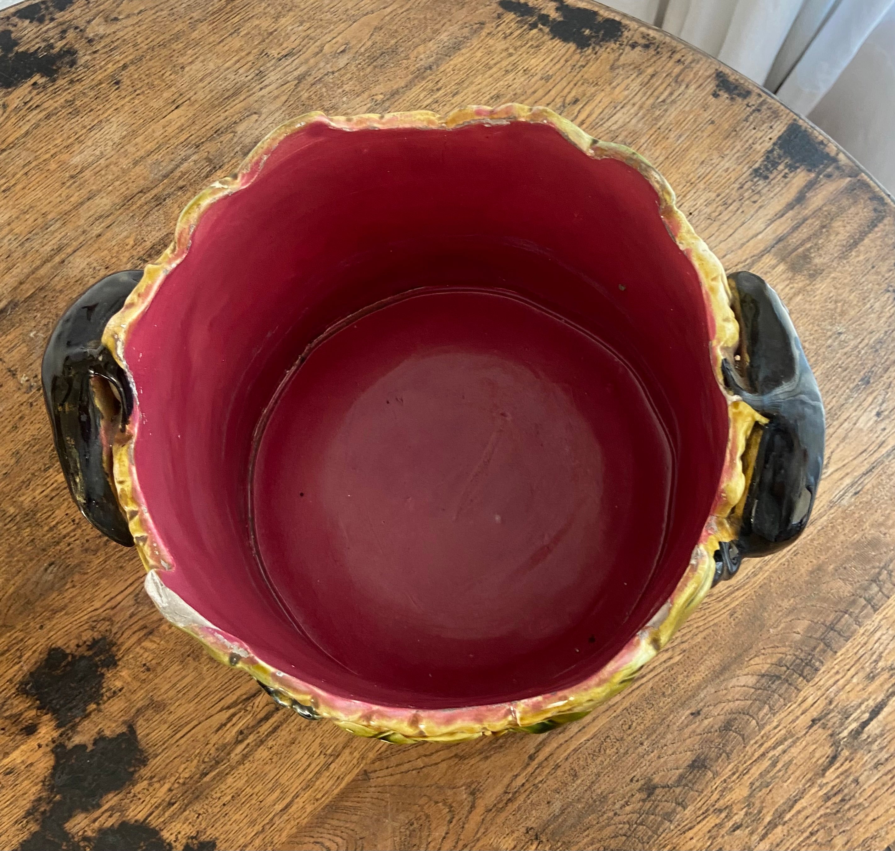 Macetero "Art Nouveau" modernista en cerámica