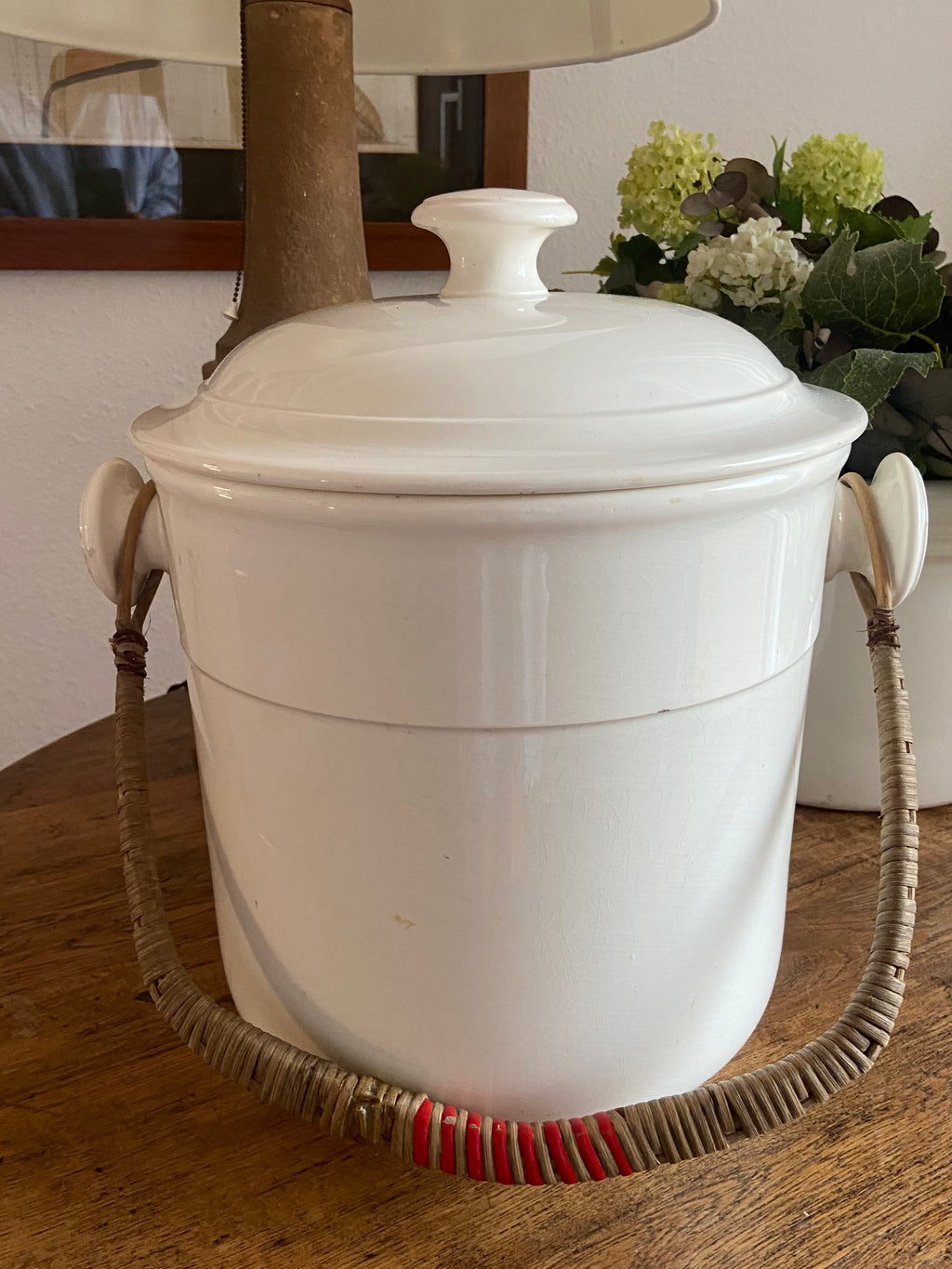 Gran bote en porcelana francesa de "Gien"