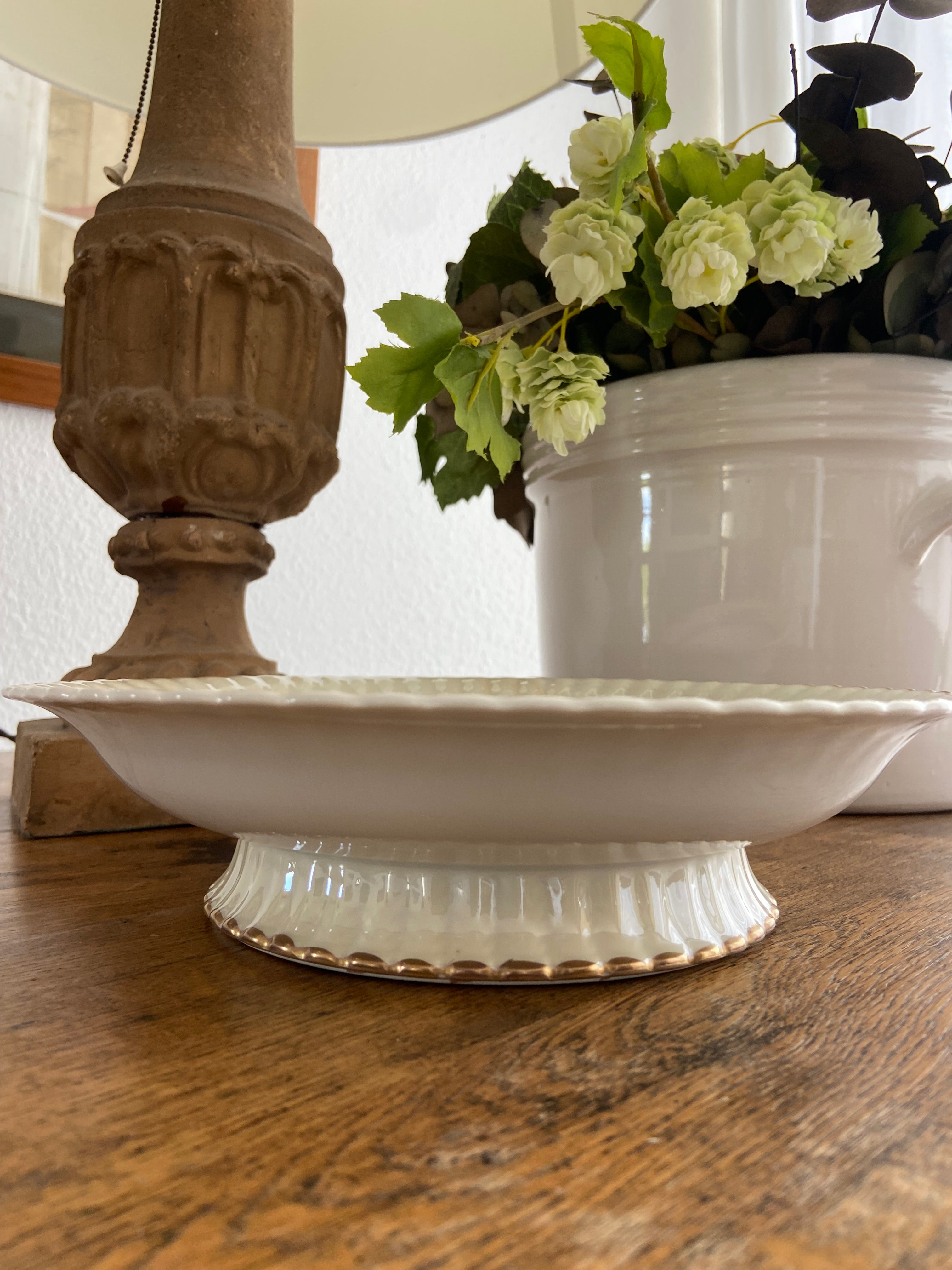 Frutero/pastelero en porcelana francesa de Limoges "Bernardaud & Cia"