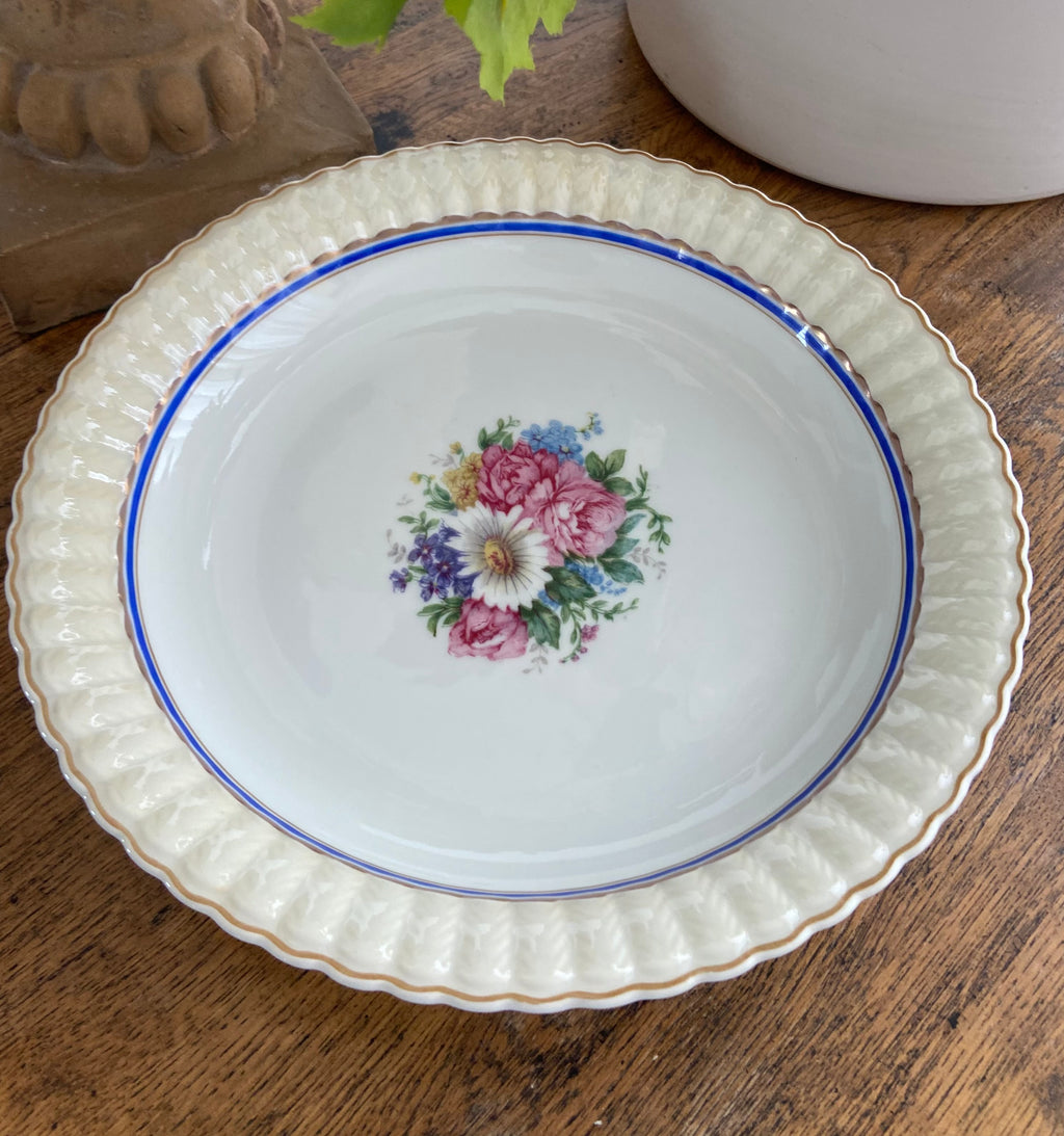 Frutero/pastelero en porcelana francesa de Limoges "Bernardaud & Cia"