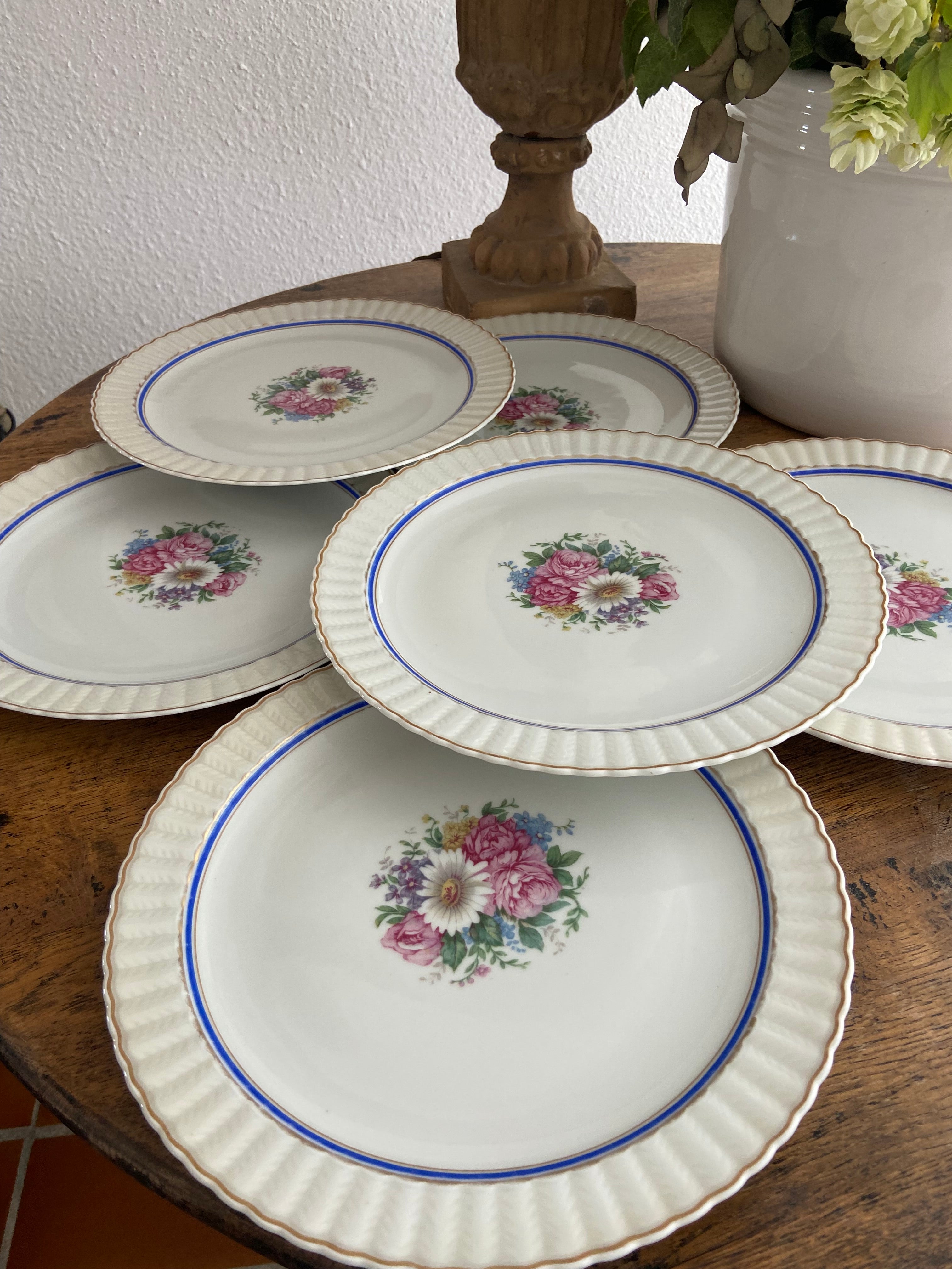 6 platos llanos en porcelana francesa de Limoges "Bernardaud & Cia"
