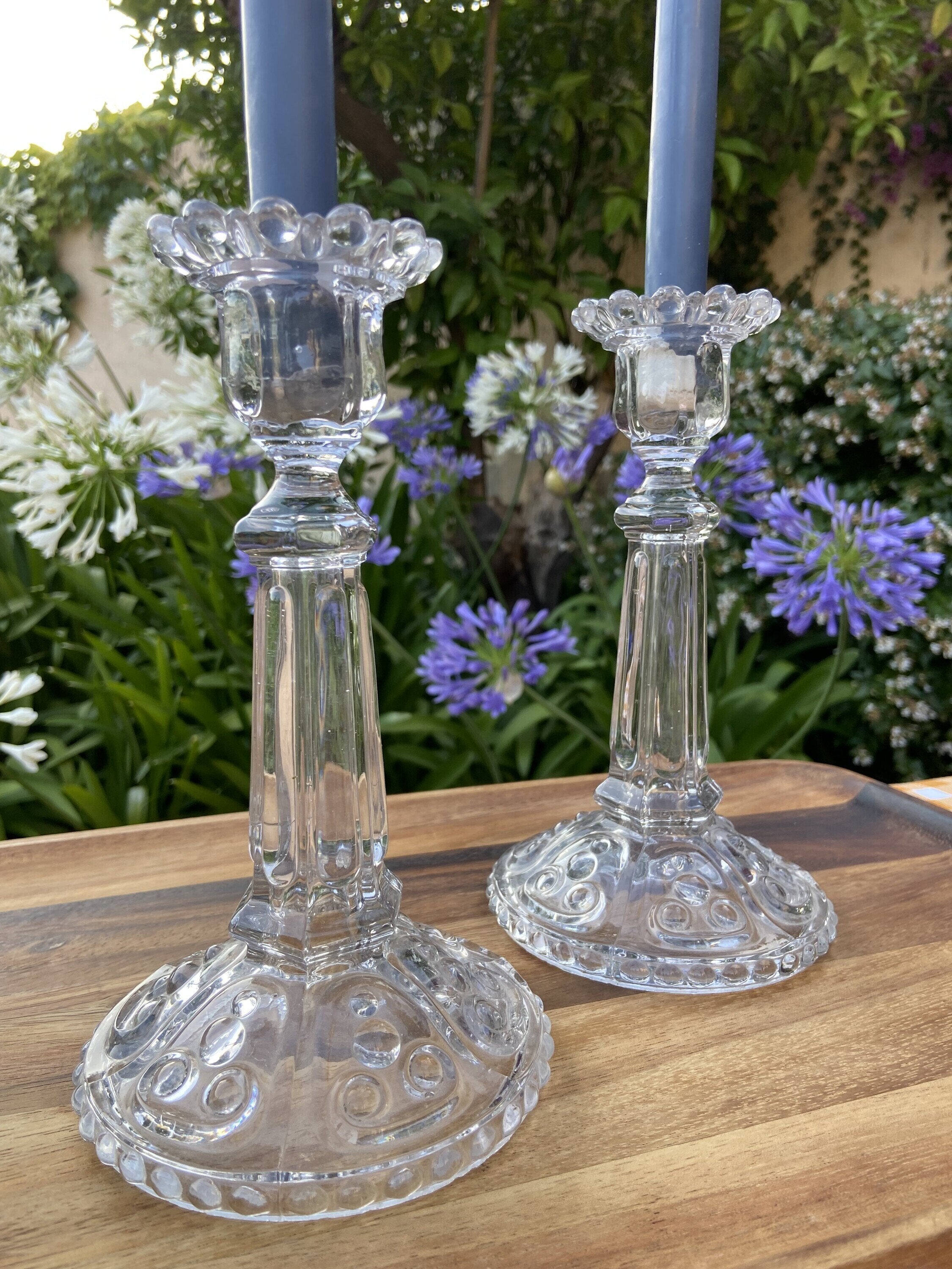 Pareja de candelabros de cristal