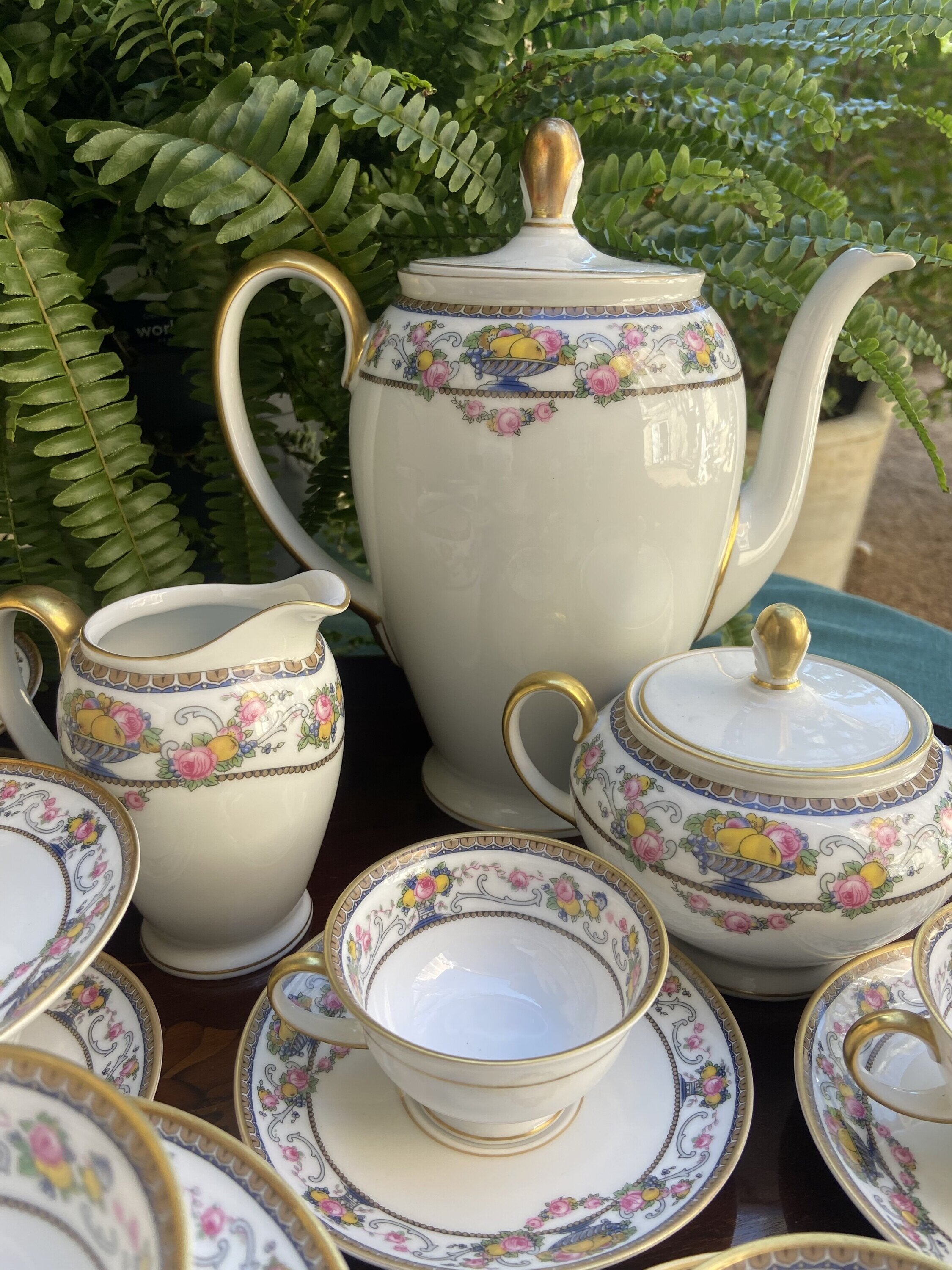 Juego de café en porcelana alemana "Rossenthal"