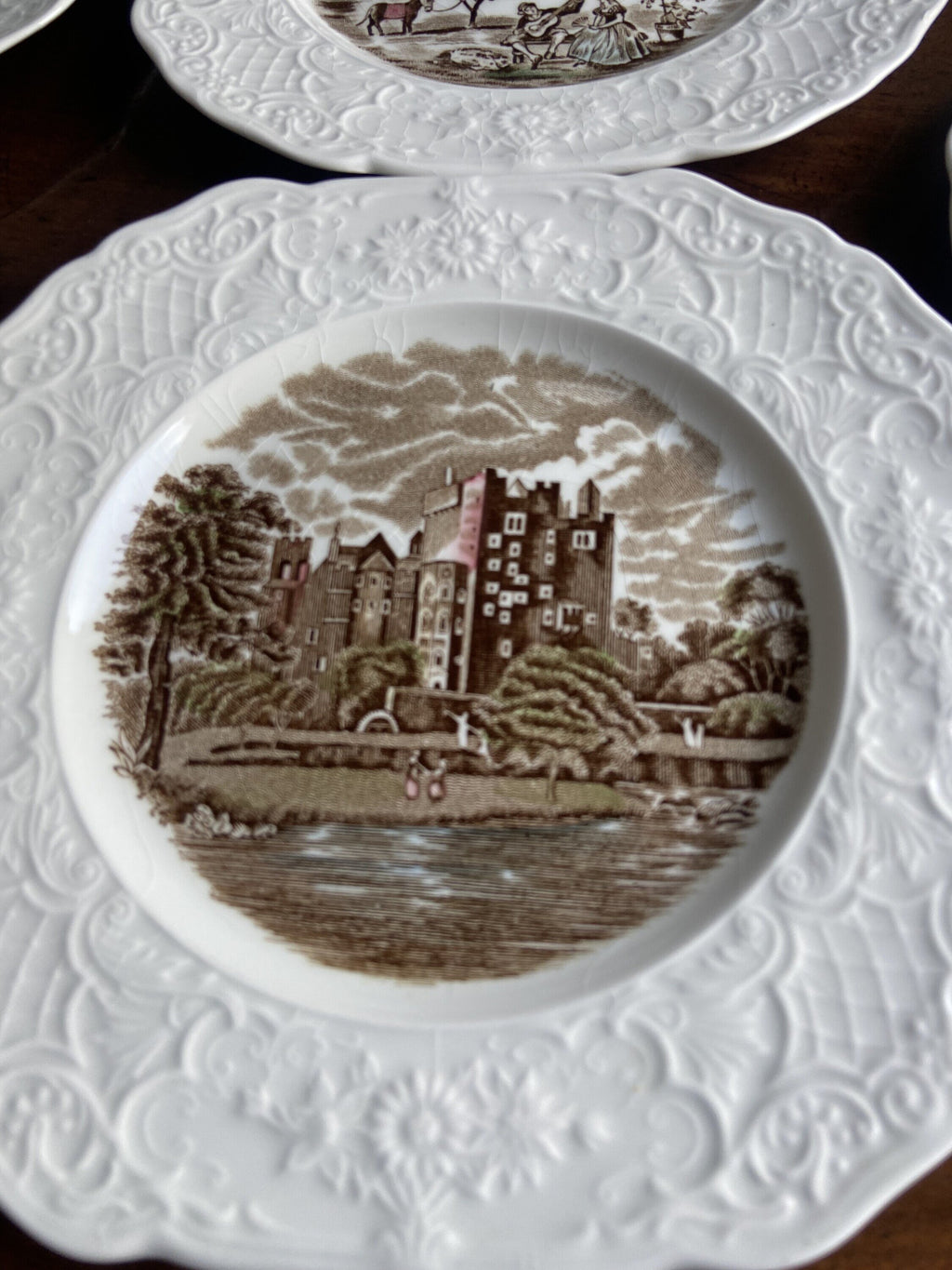 12 platos merienda en loza inglesa "Johnson Bros" (mod.Historic Scenes).