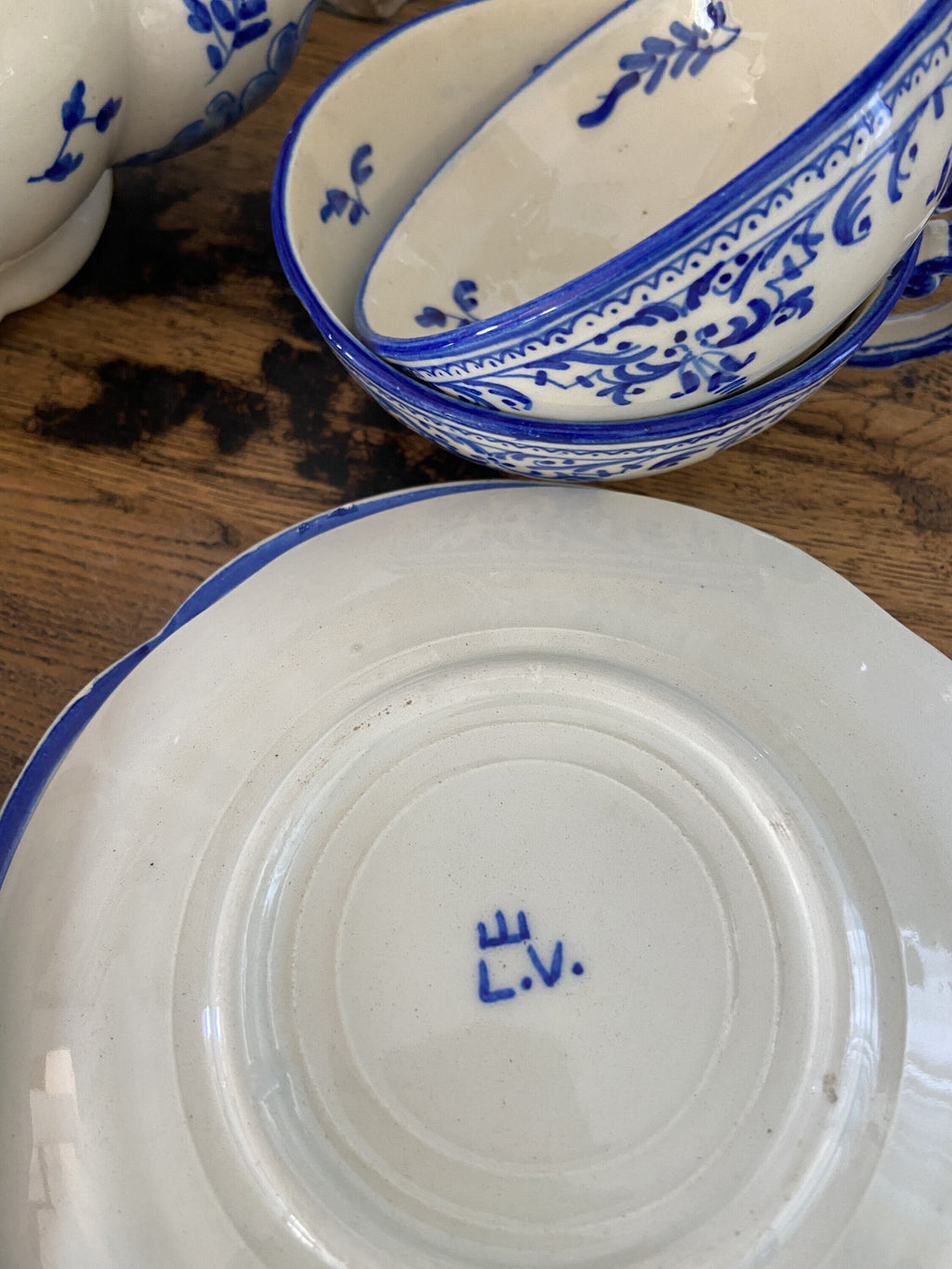 Juego de té en loza del taller de "Luis Valencia" en Triana, Sevilla.