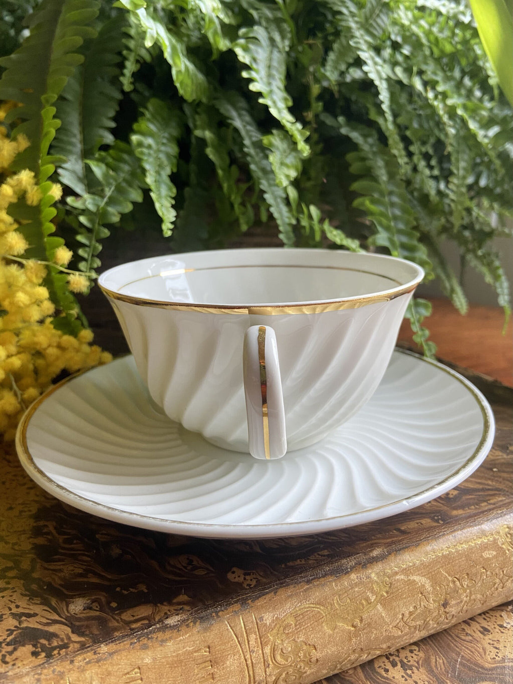 Taza desayuno en porcelana blanca