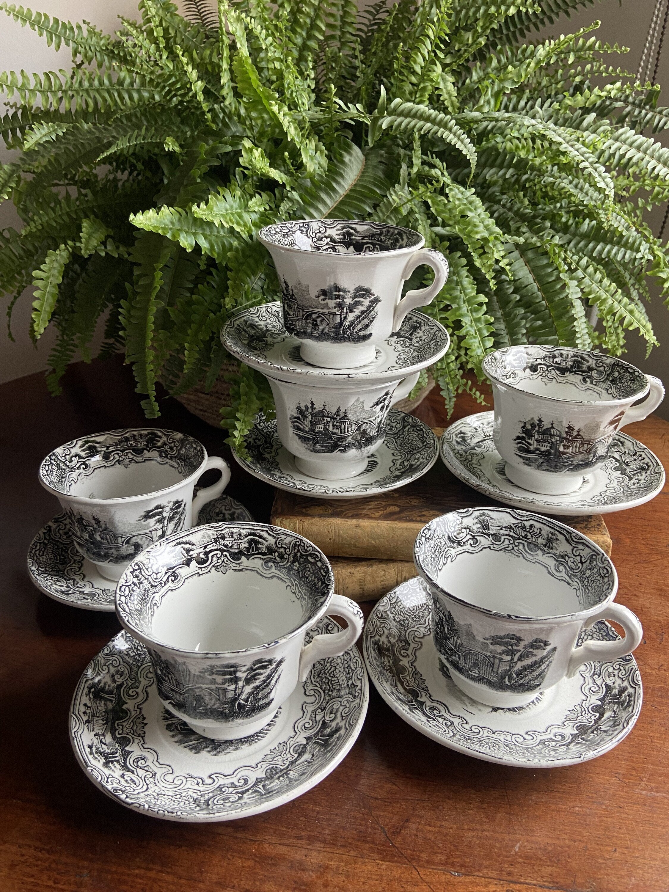 6 tazas de desayuño en loza "Pickman S.A. Sevilla" Cartuja