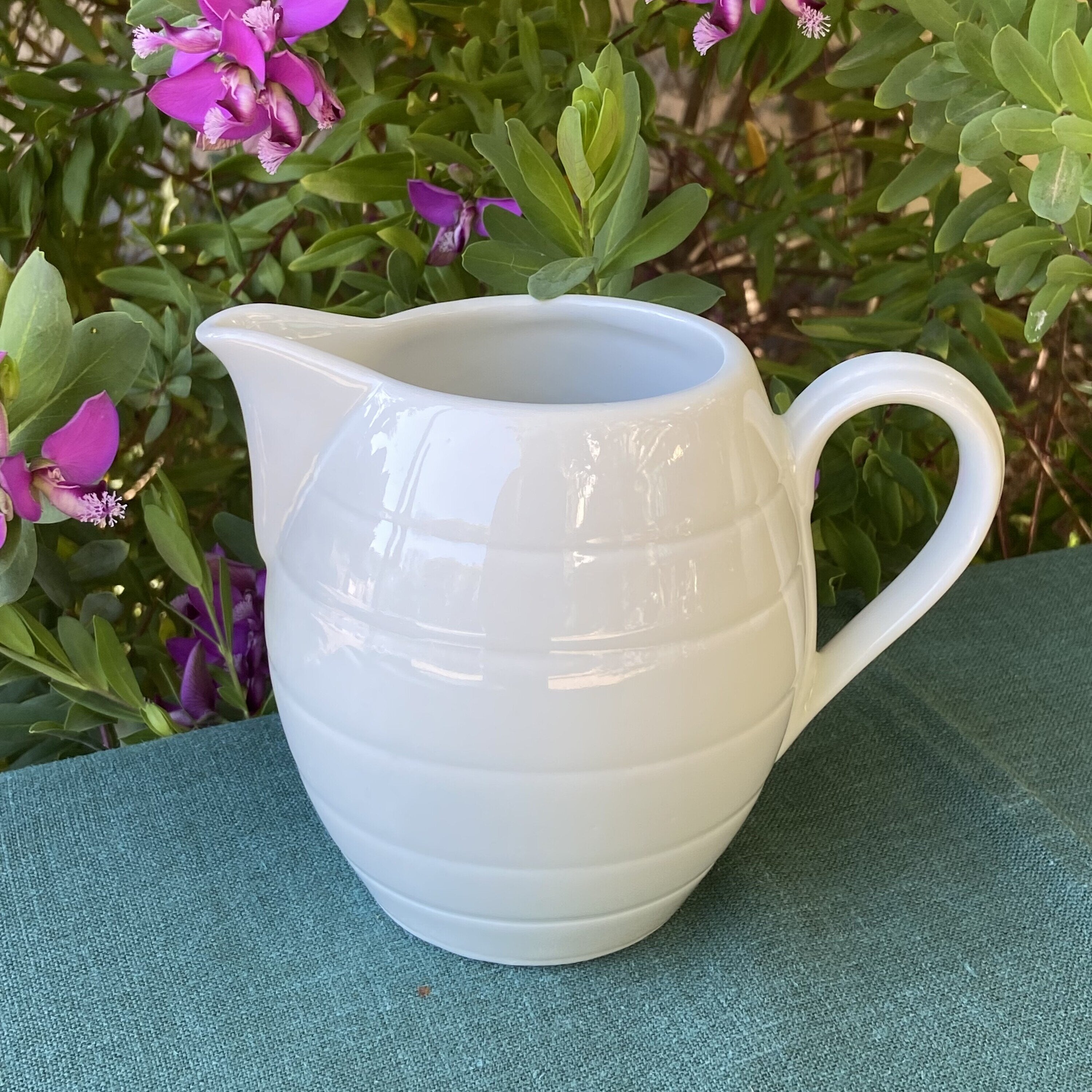 Jarra porcelana blanca