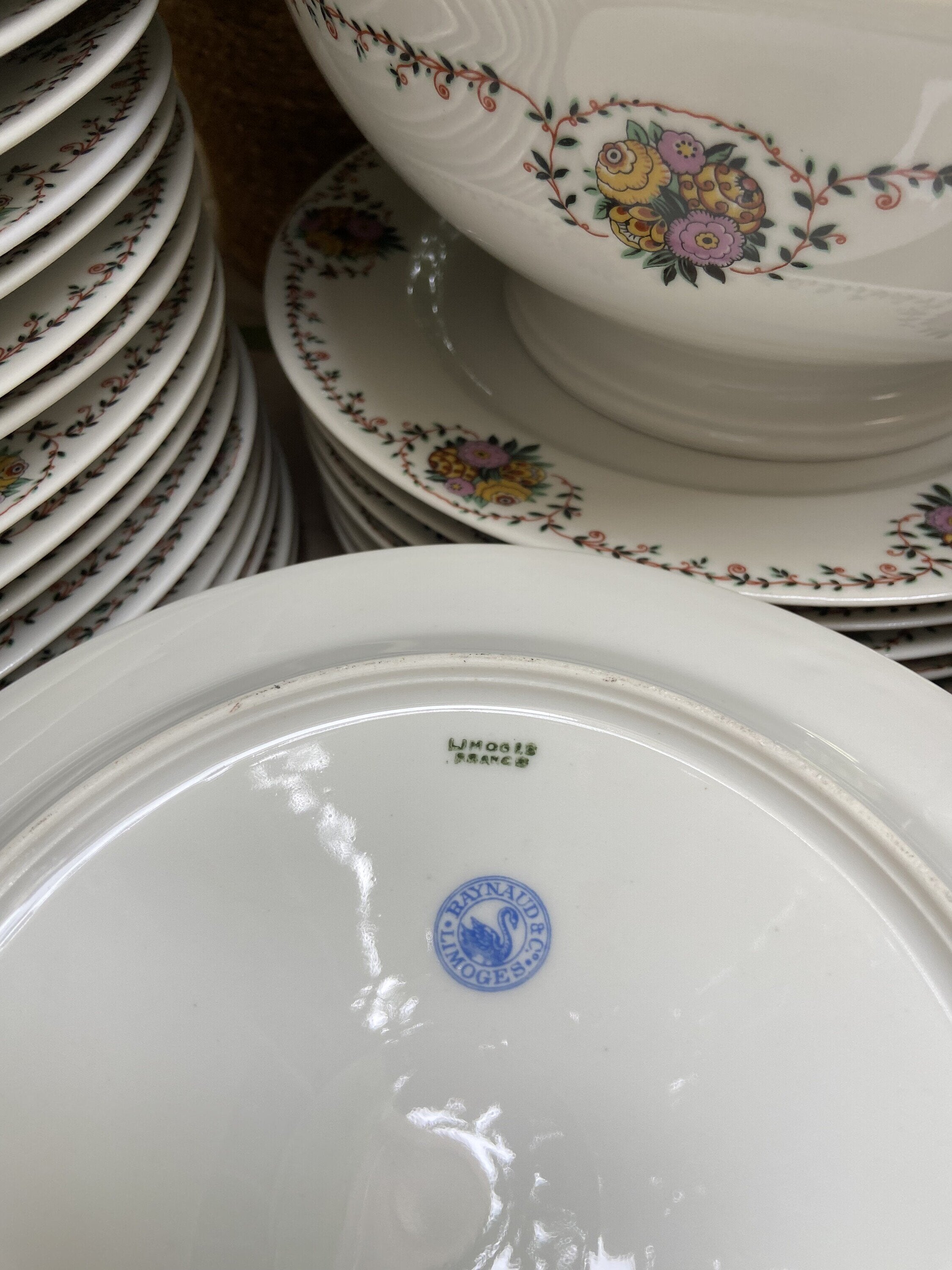 -Vajilla en fina porcelana francesa de Limoges "Raynaud & Cº"