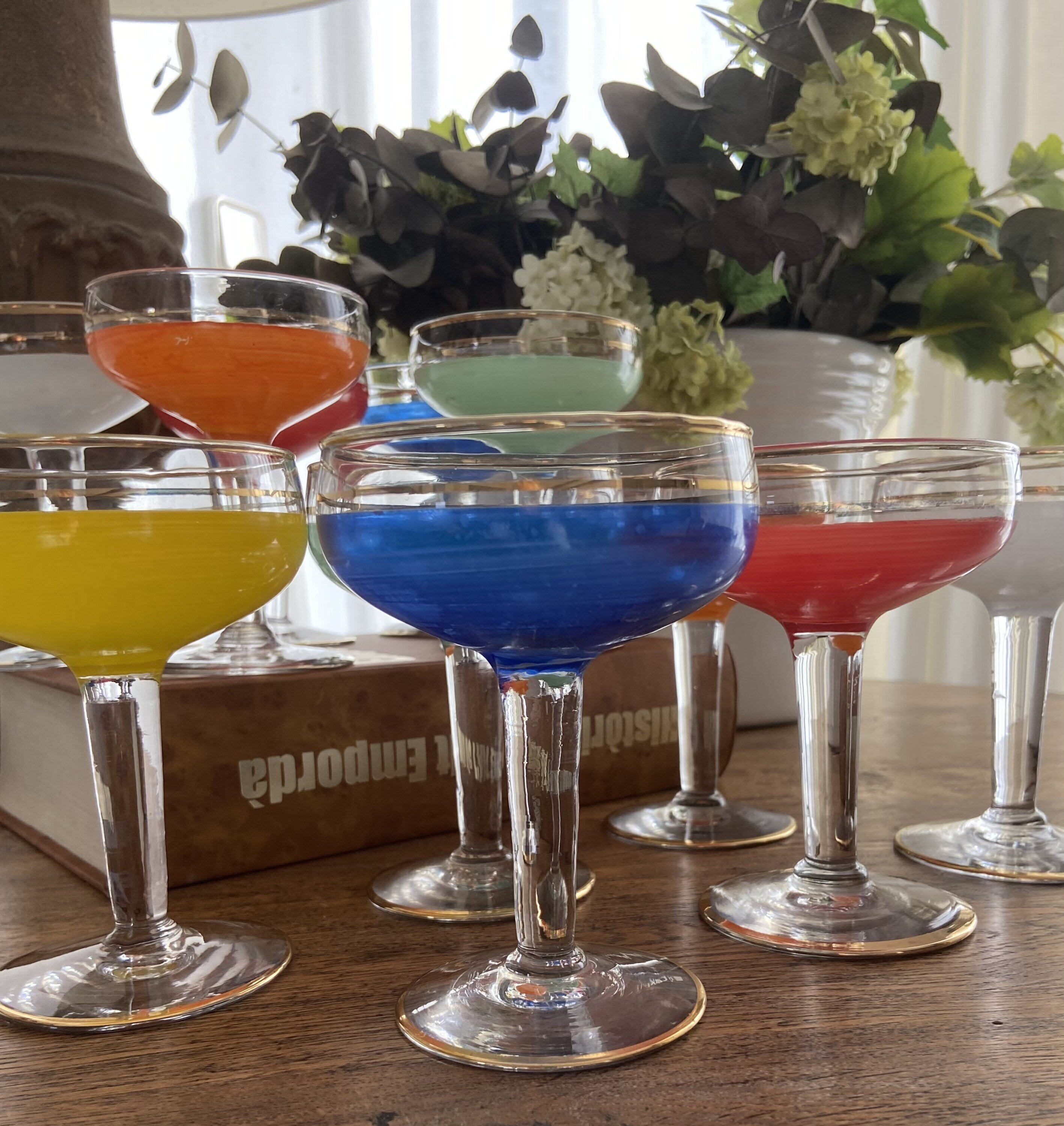 11 copas cava/postre en diferentes colores.
