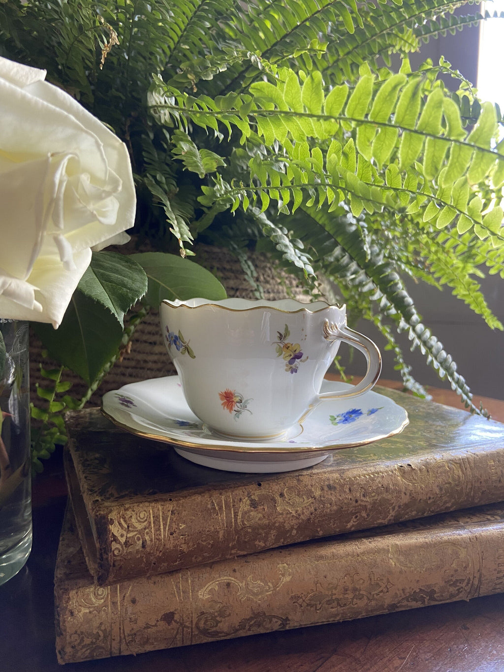 Taza de té en porcelana alemana "Meissen".