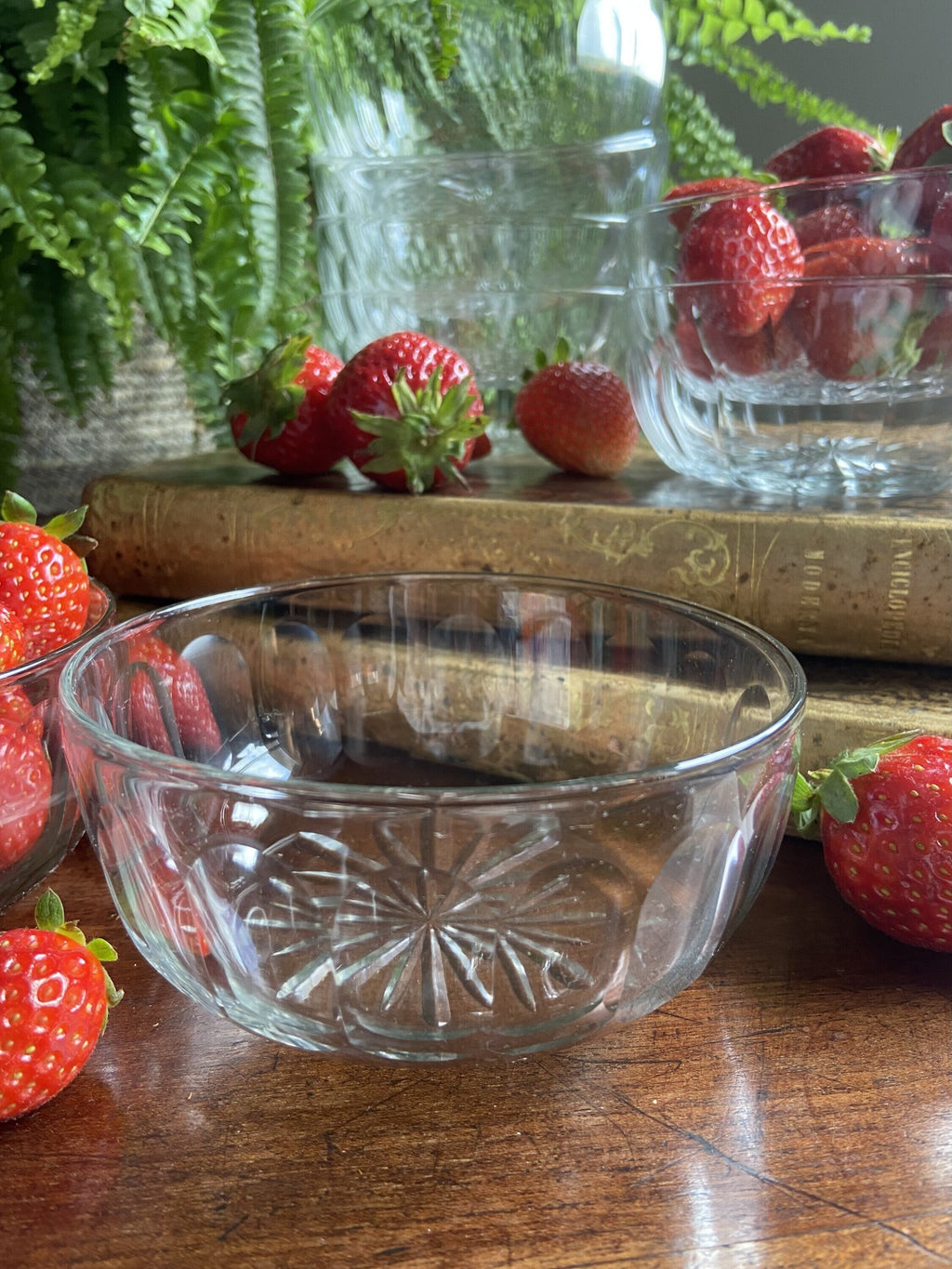 8 boles en vidrio tallado