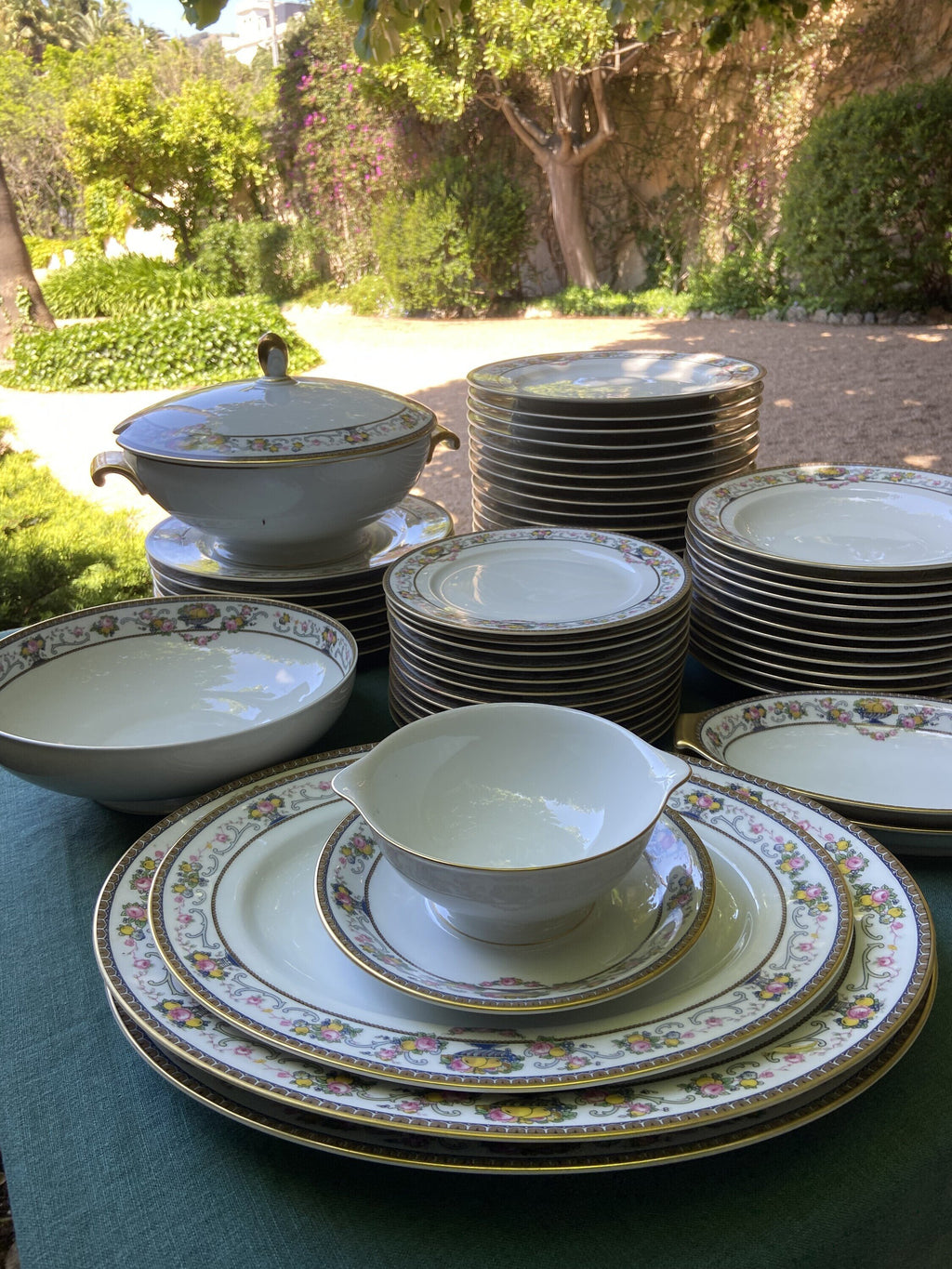 Vajilla en porcelana alemana "Rosenthal".