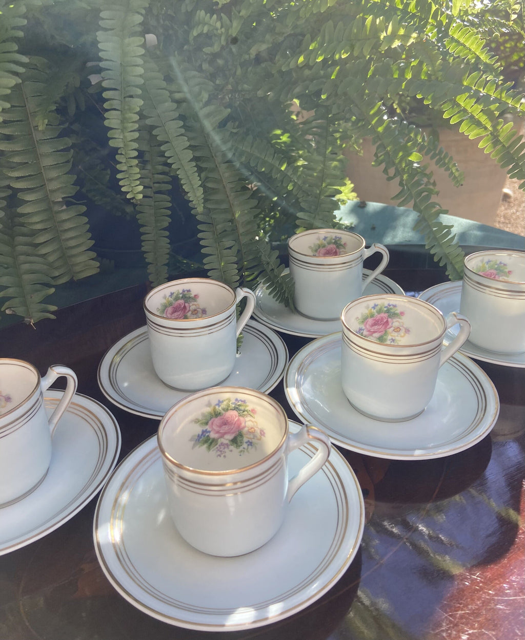 6 tazas de café en porcelana francesa de Limoges "Charles Ahrenfeldt"