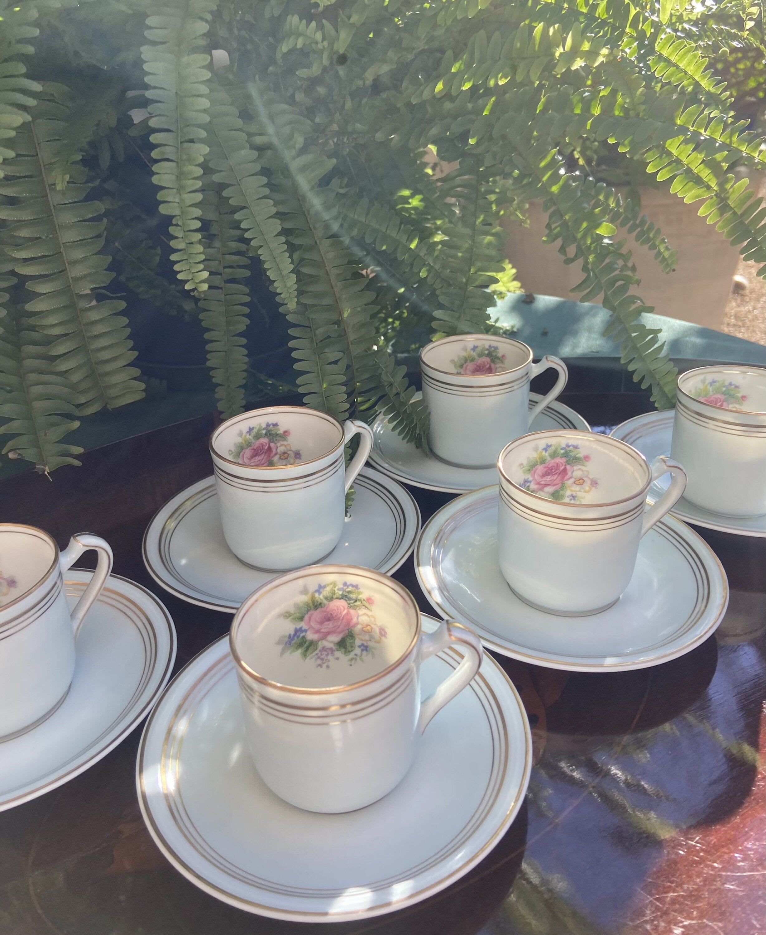 6 tazas de café en porcelana francesa de Limoges "Charles Ahrenfeldt"