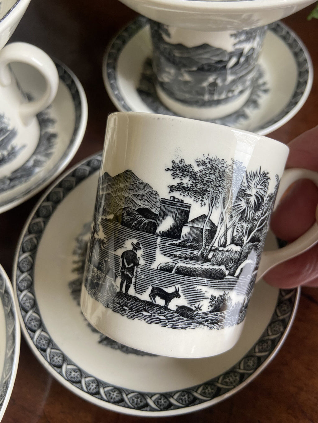6 tazas de café en porcelana inglesa"Wegwood" (mod.Lugano)