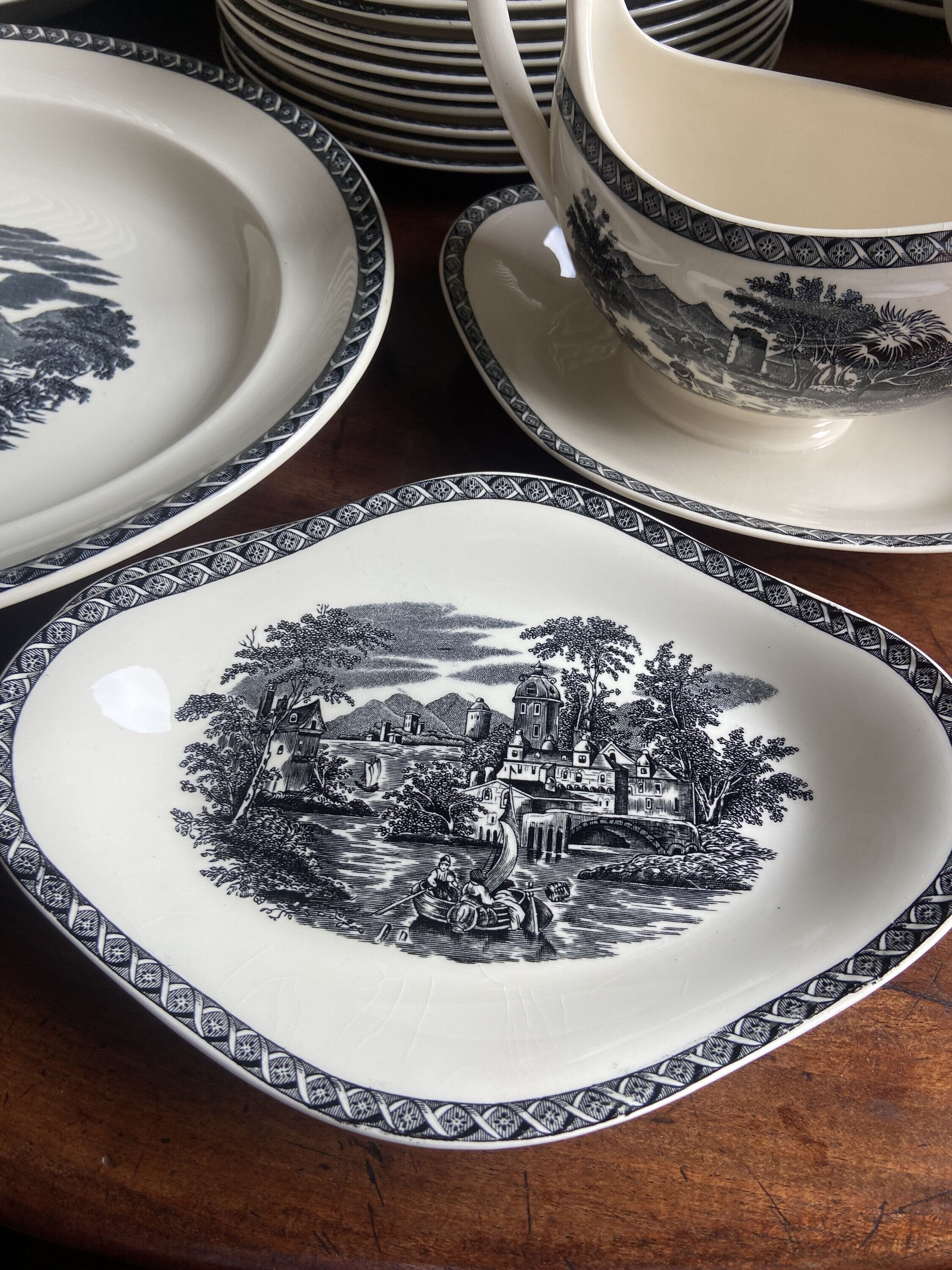 Vajilla en porcelana inglesa "Wedgwood" (mod. Lugano)
