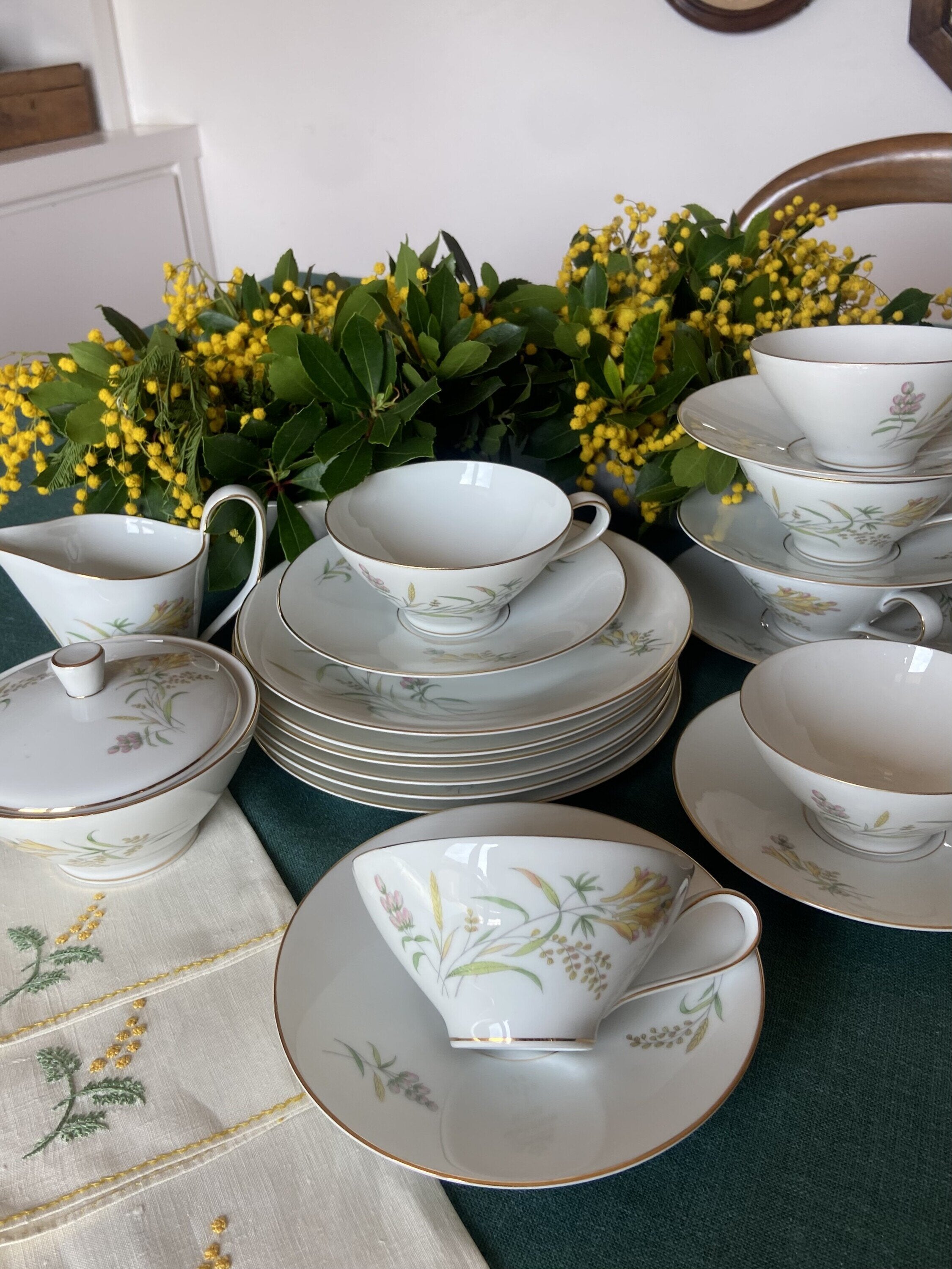 Juego de té en porcelana alemana "Rossenthal"