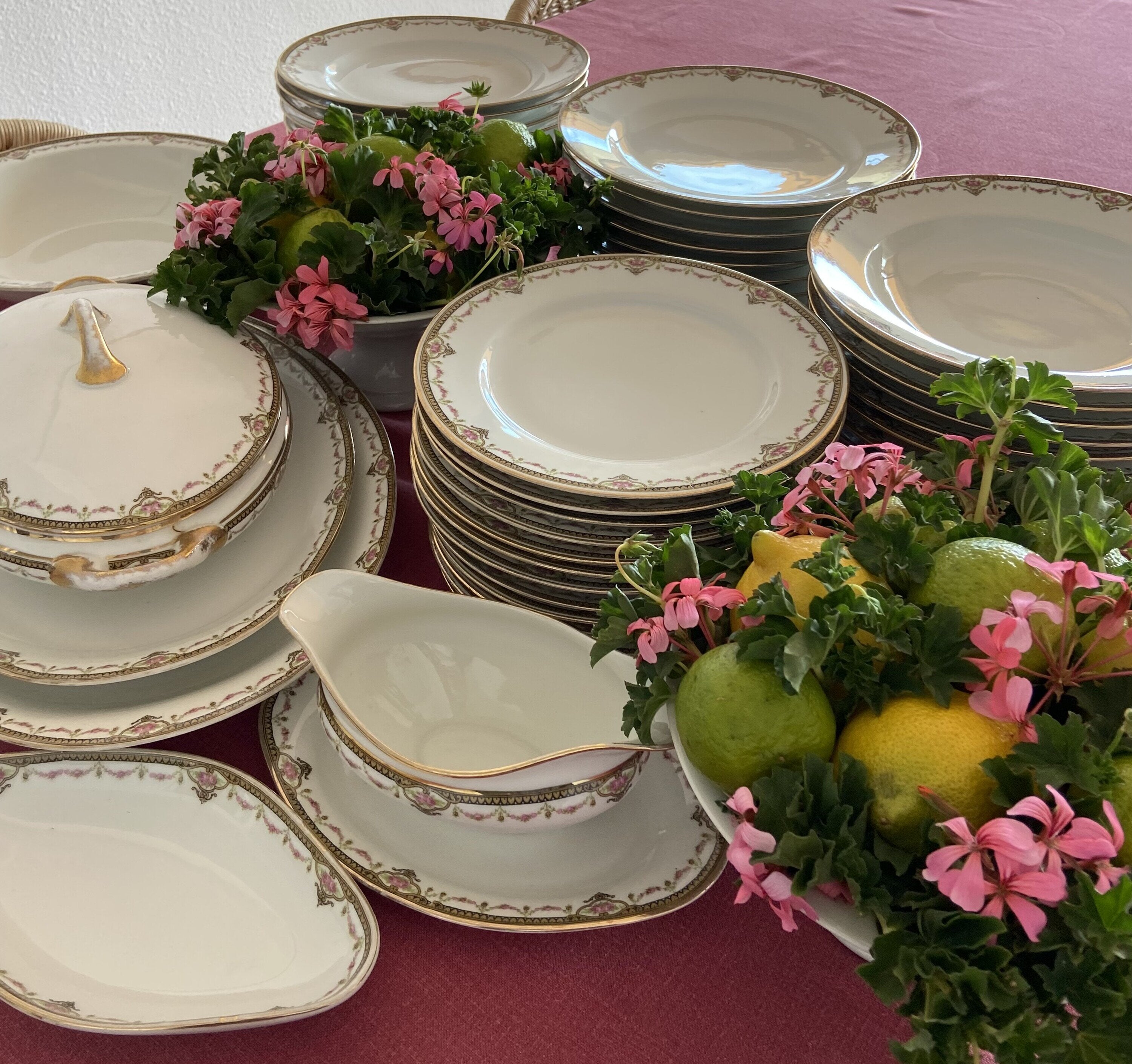 Vajilla en porcelana francesa de Limoges "BRP."