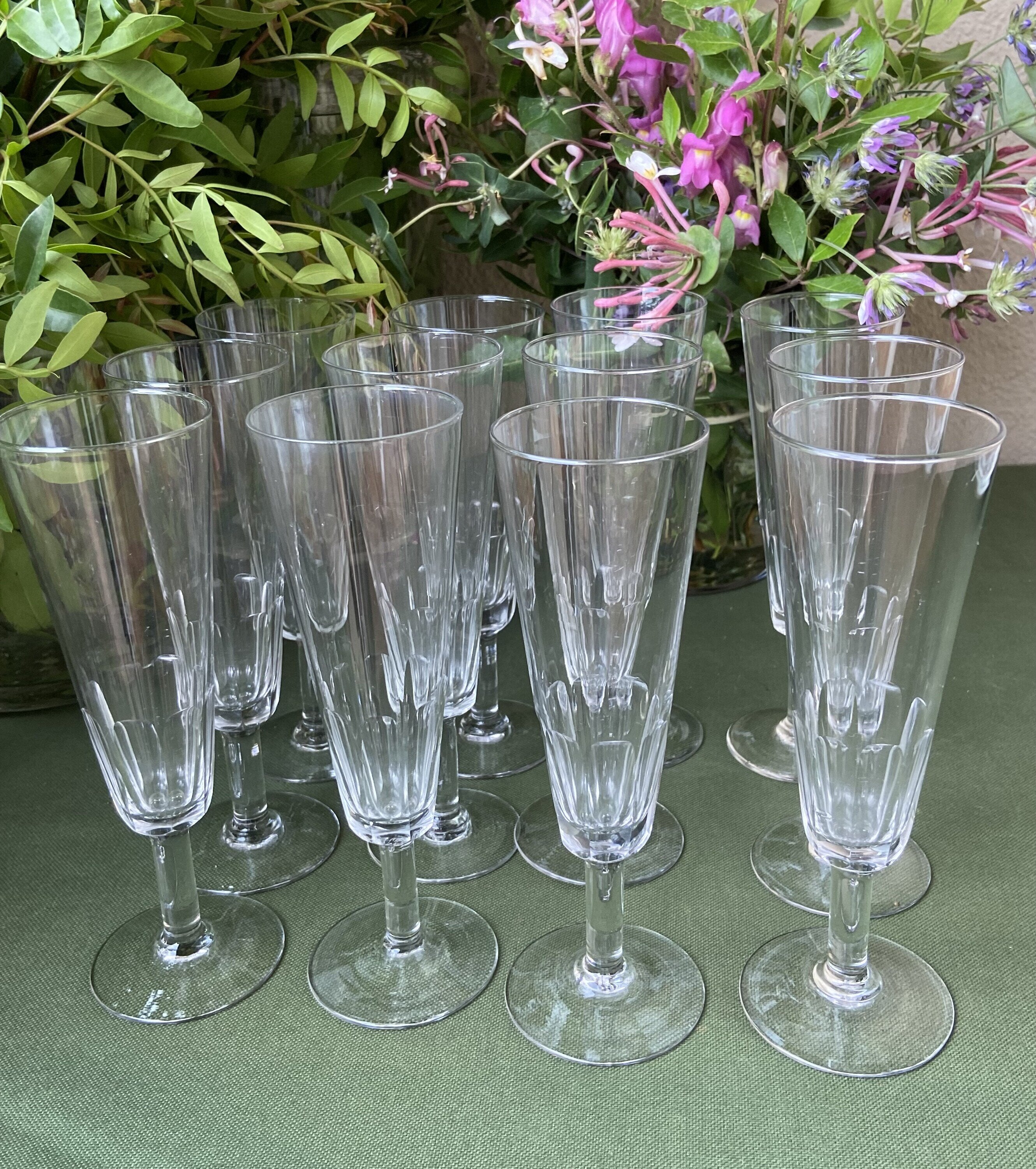 12 copas cava en fino vidrio tallado