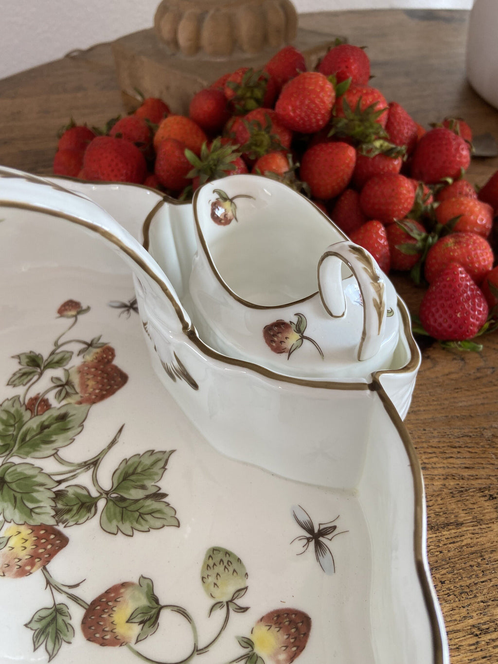 Cesta en porcelana inglesa "Copeland".