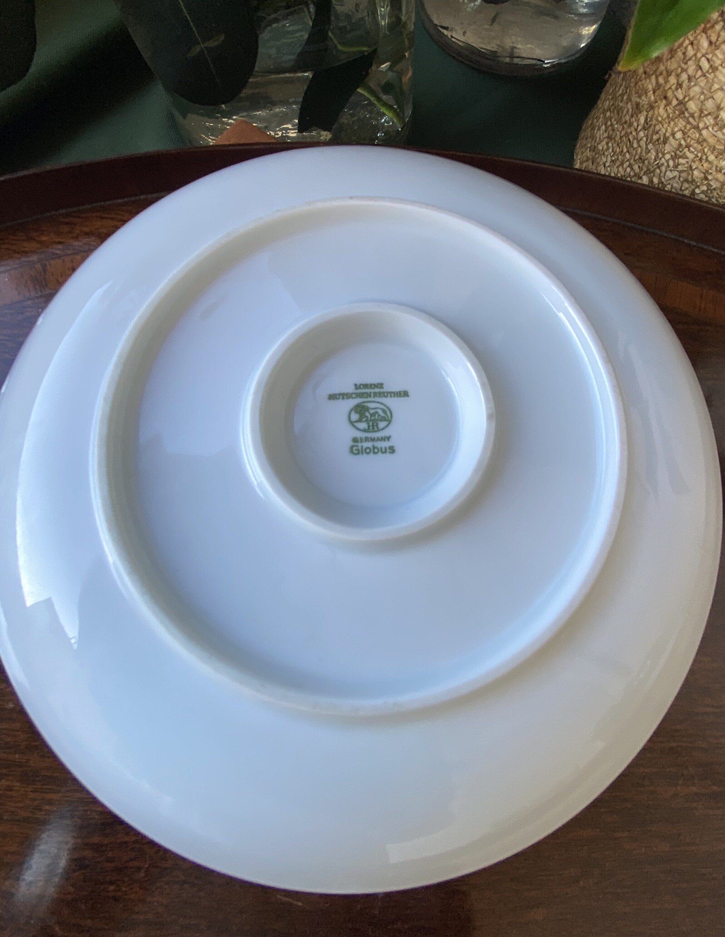Salsera vela en porcelana alemana "Hutschenreuther".