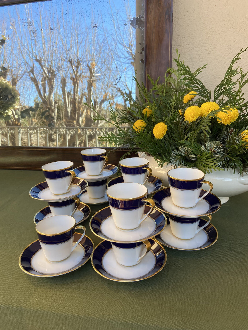 10 tazas de fina porcelana alemana "Hutschenreuther" Bavaria.