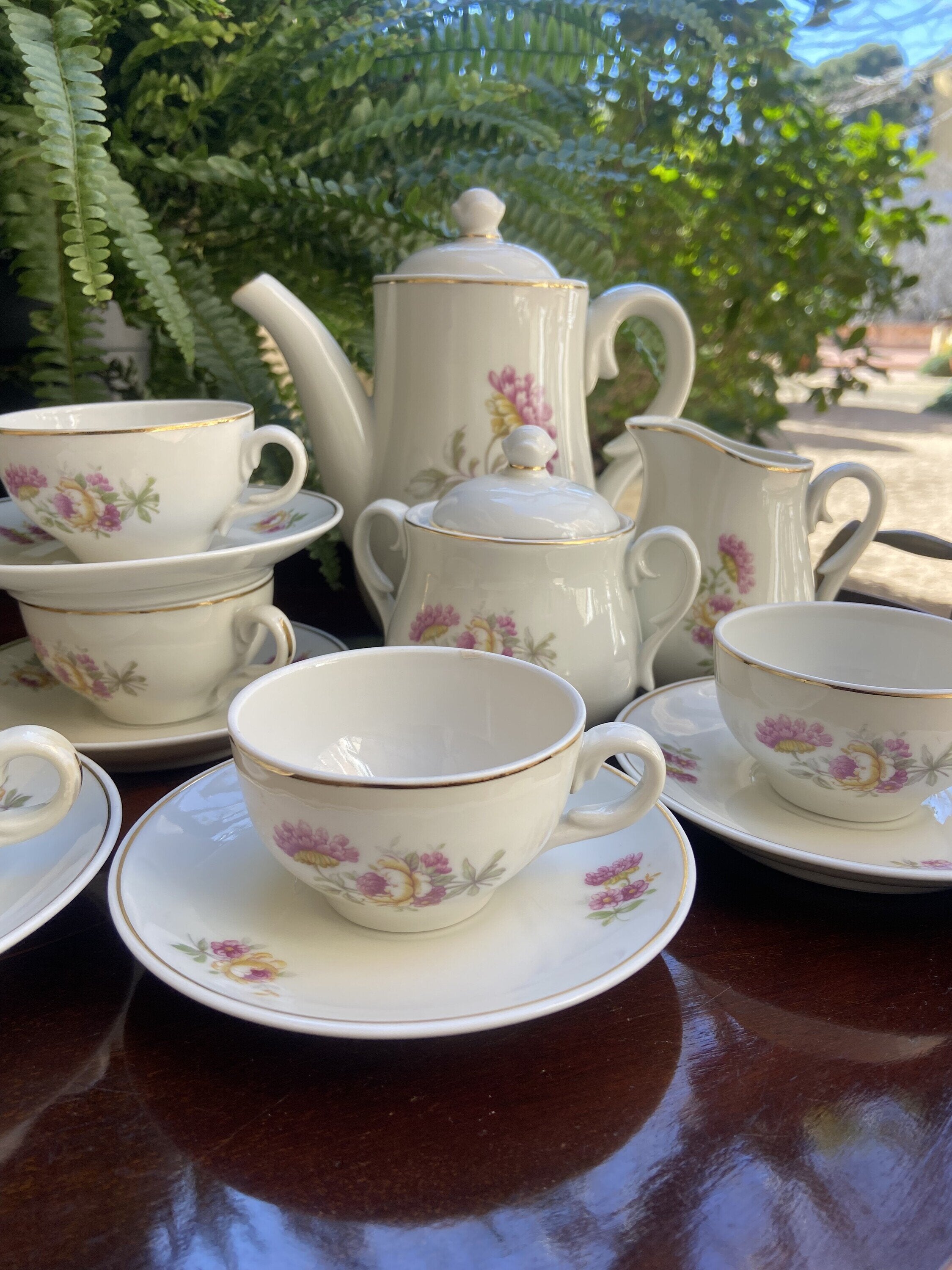 Juego de café en porcelana "Bidasoa"