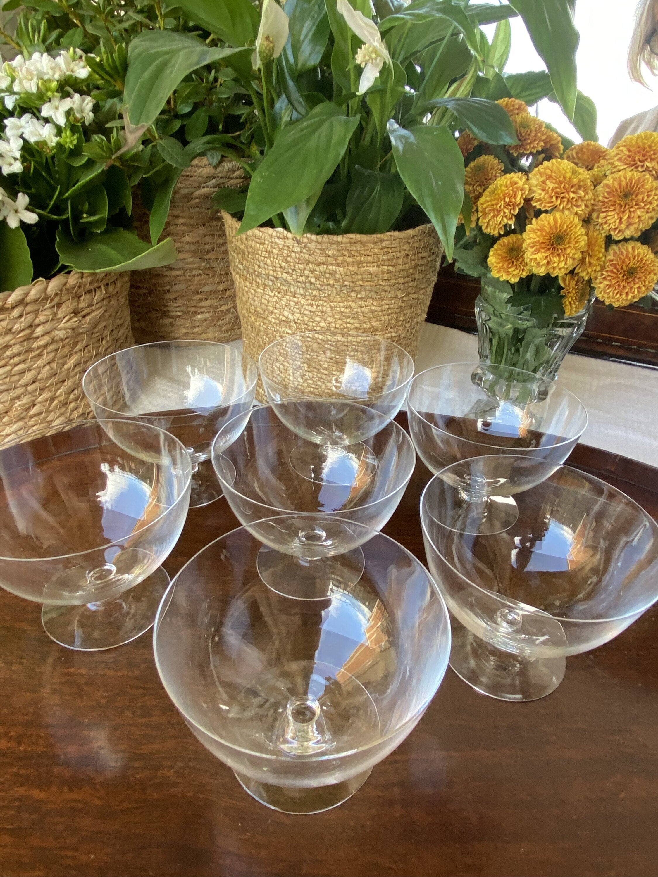 7 copas postres en fino cristal.