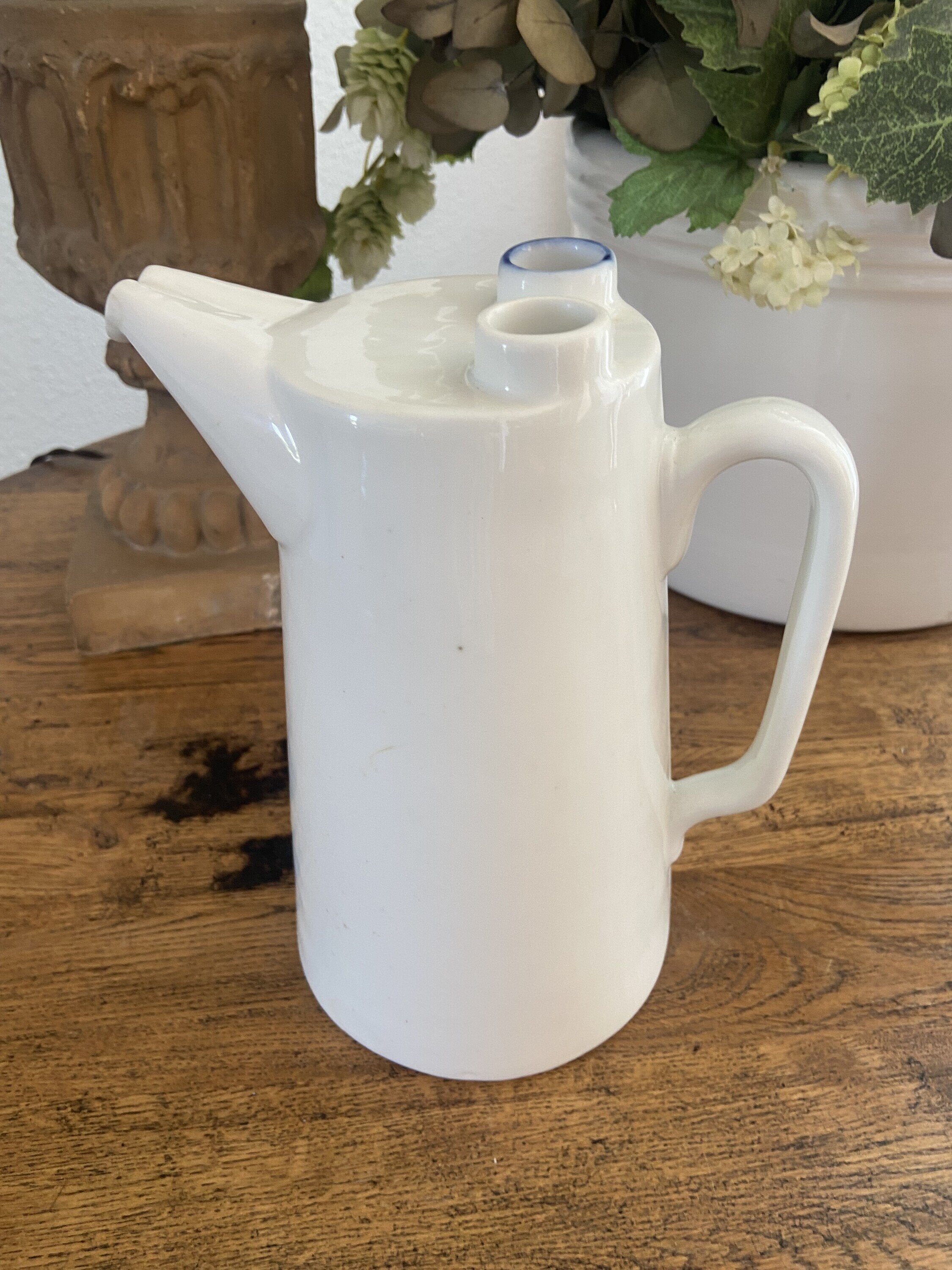 Jarra en porcelana francesa para hacer agua de "Seltz".